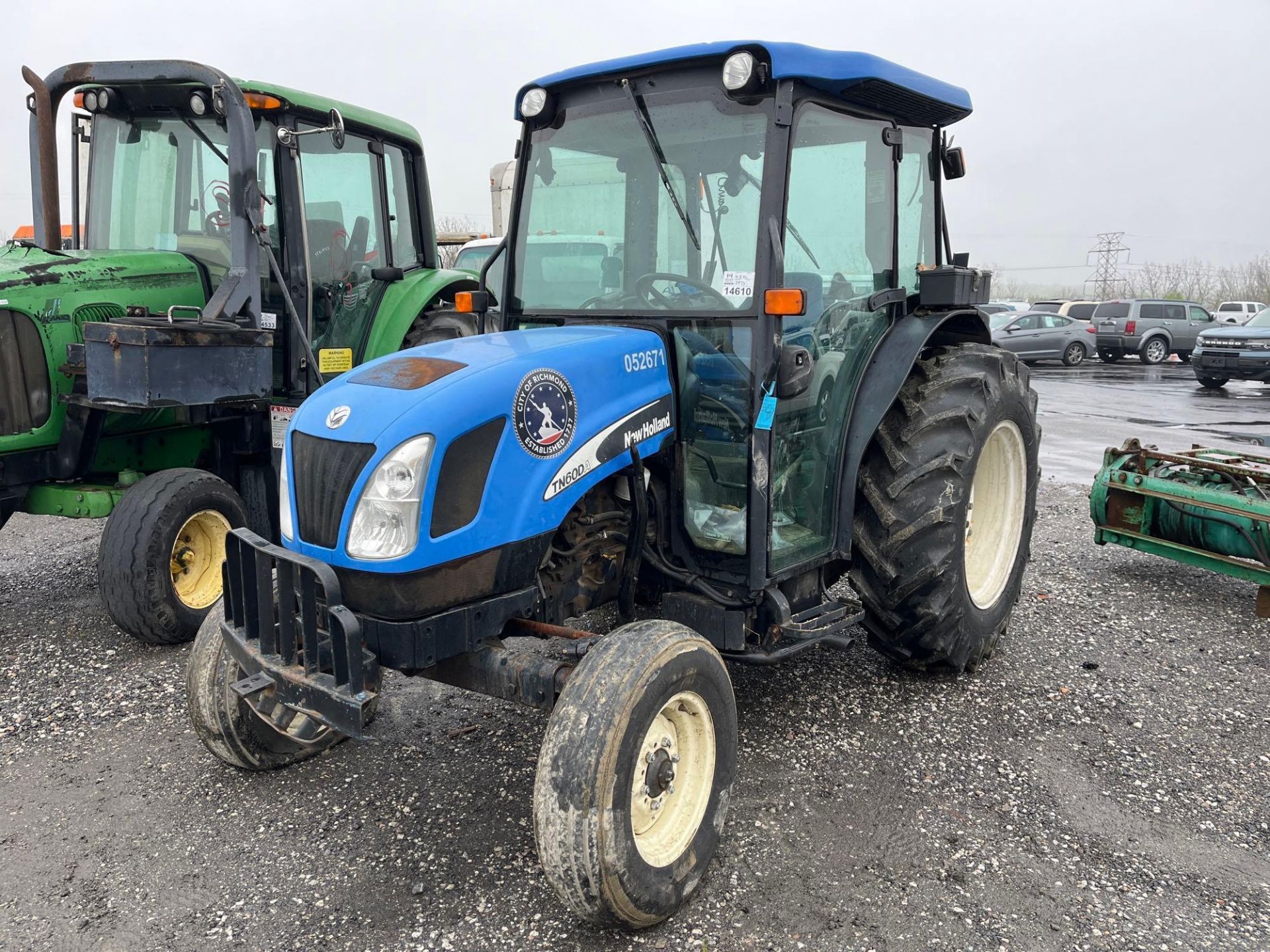 2005 New Holland Tractor - Image 4 of 15