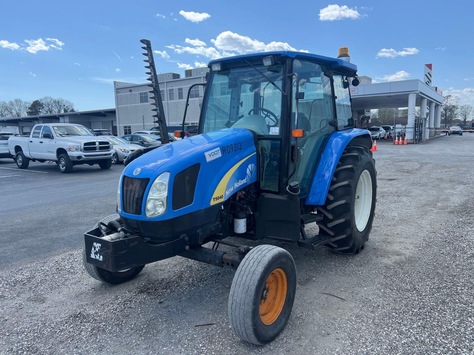 2008 New Holland T5040 Tractor Mower - Image 2 of 23