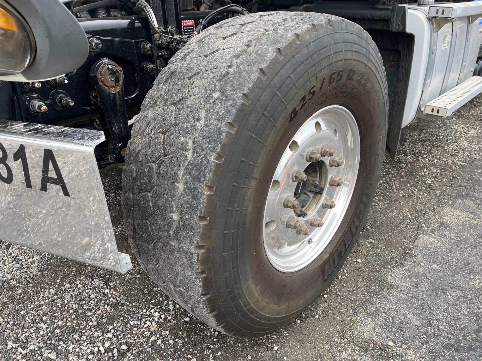 2020 Mack Granite GR64F Tri-Axle Dump Truck - Image 16 of 24