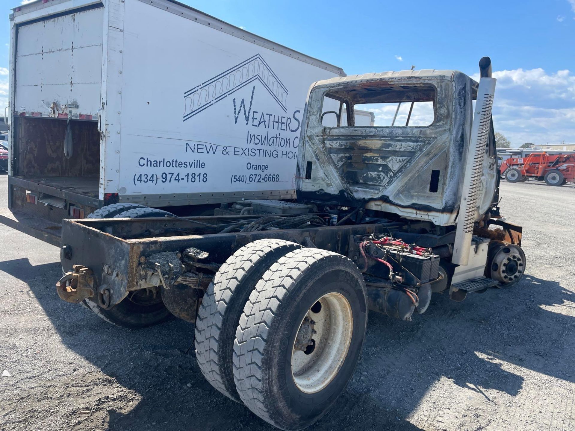 2016 International 7400 Dump Truck - Image 2 of 20