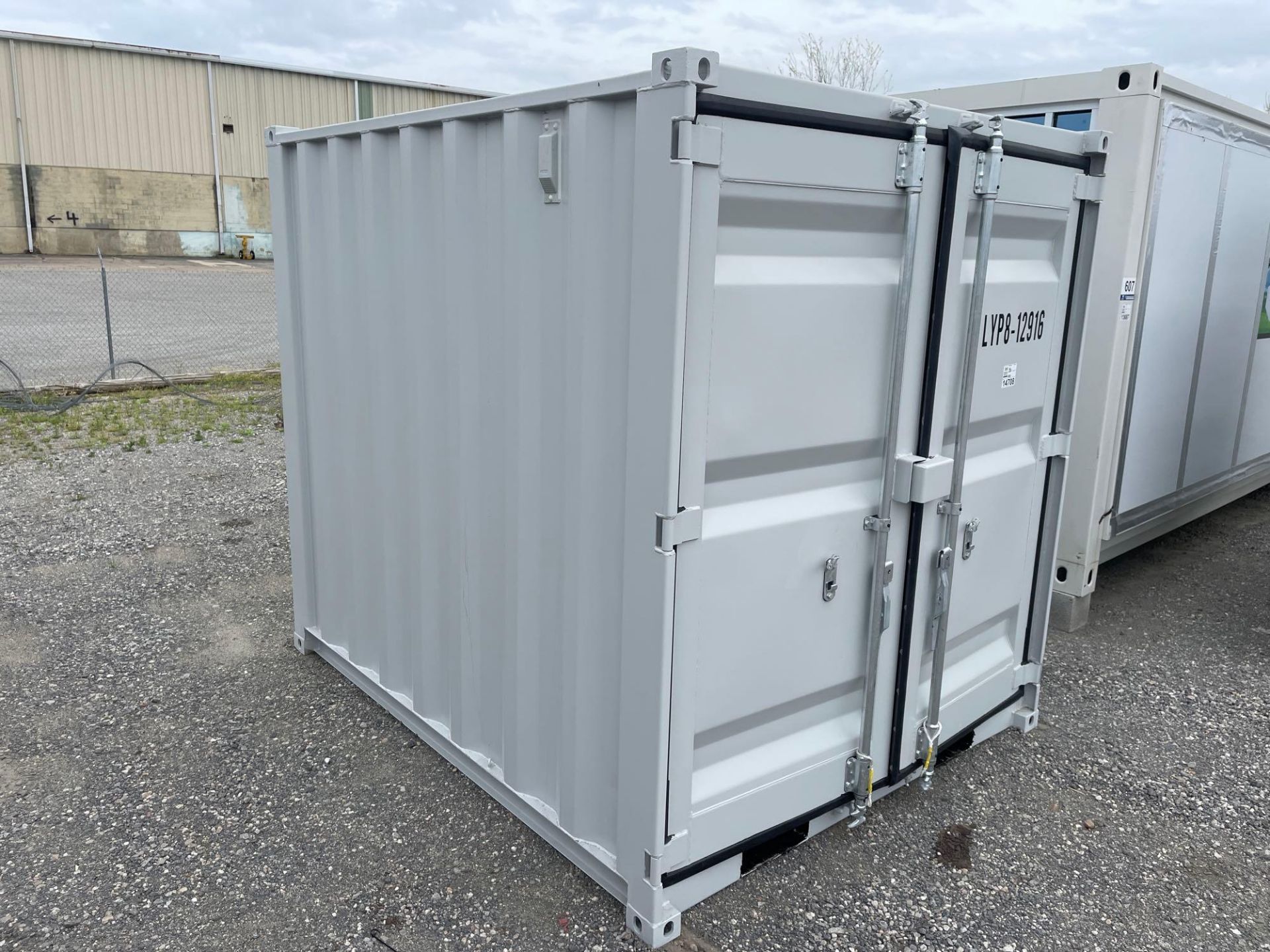 2024 8' Storage / Office Container - Image 4 of 7
