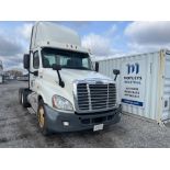 2014 Freightliner Cascadia Road Tractor