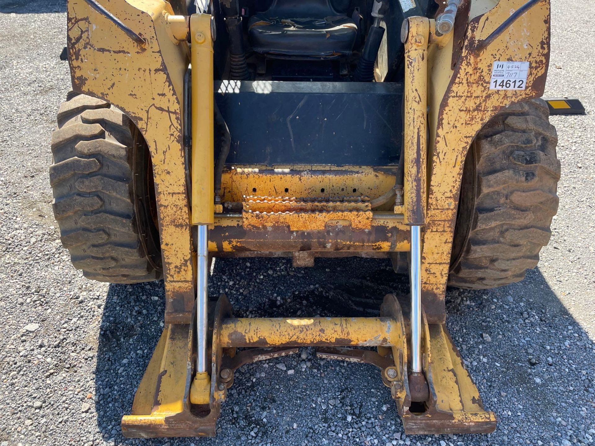 2004 John Deere 317 Rubber Tire Skidsteer Loader - Image 8 of 17