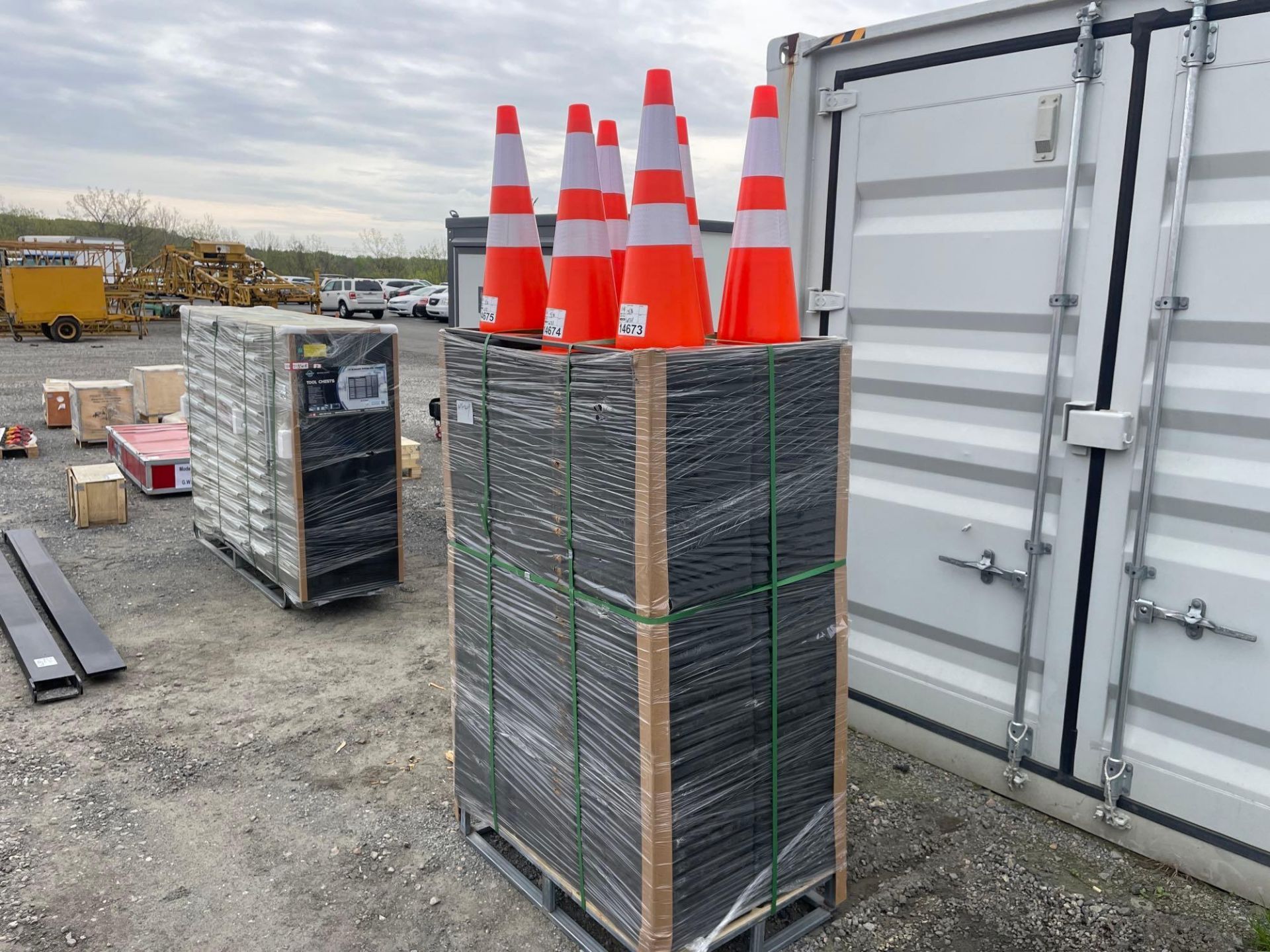 2024 Safety Highway Cones, Qty: 42