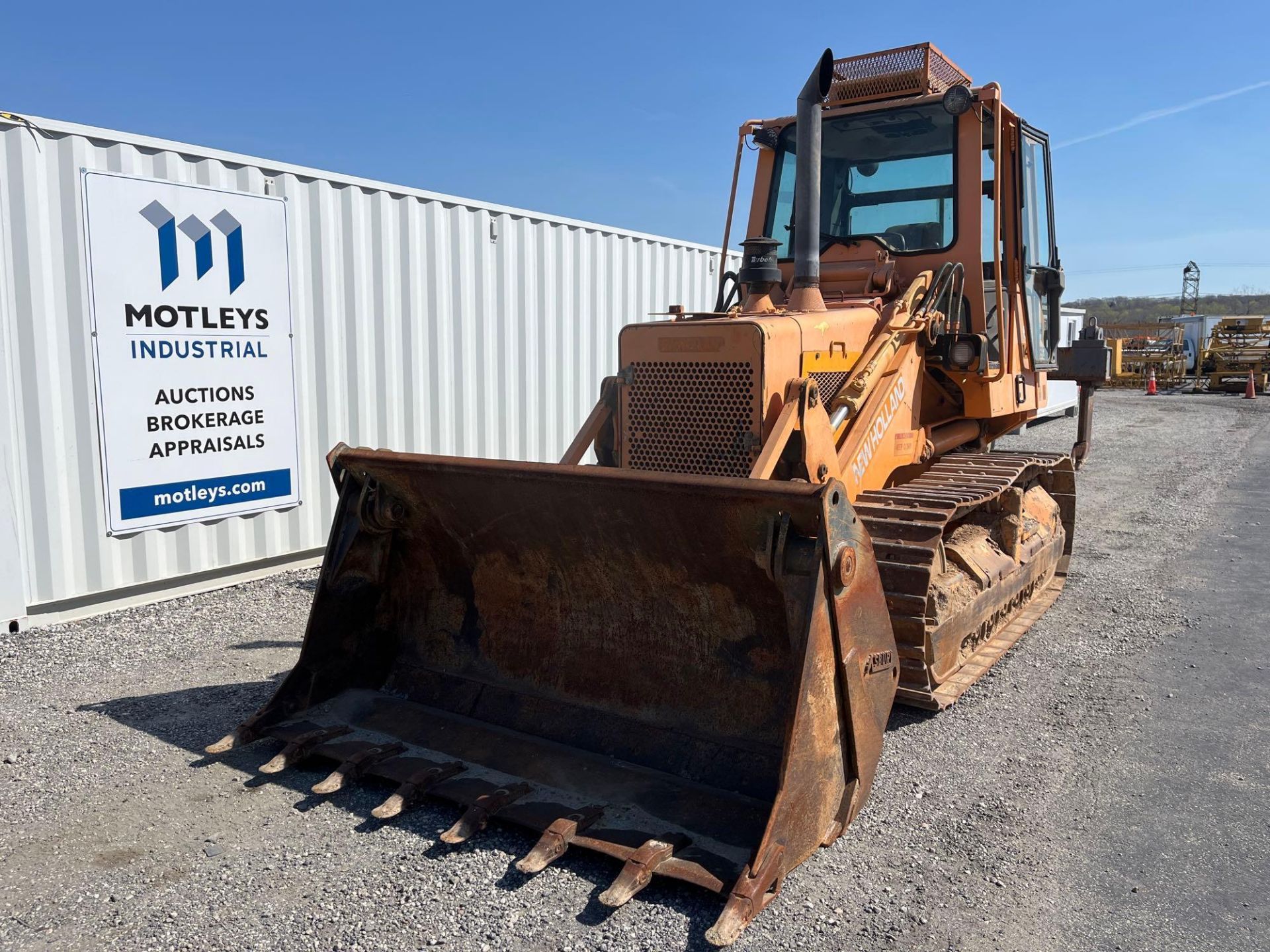 New Holland CL145 Crawler Loader