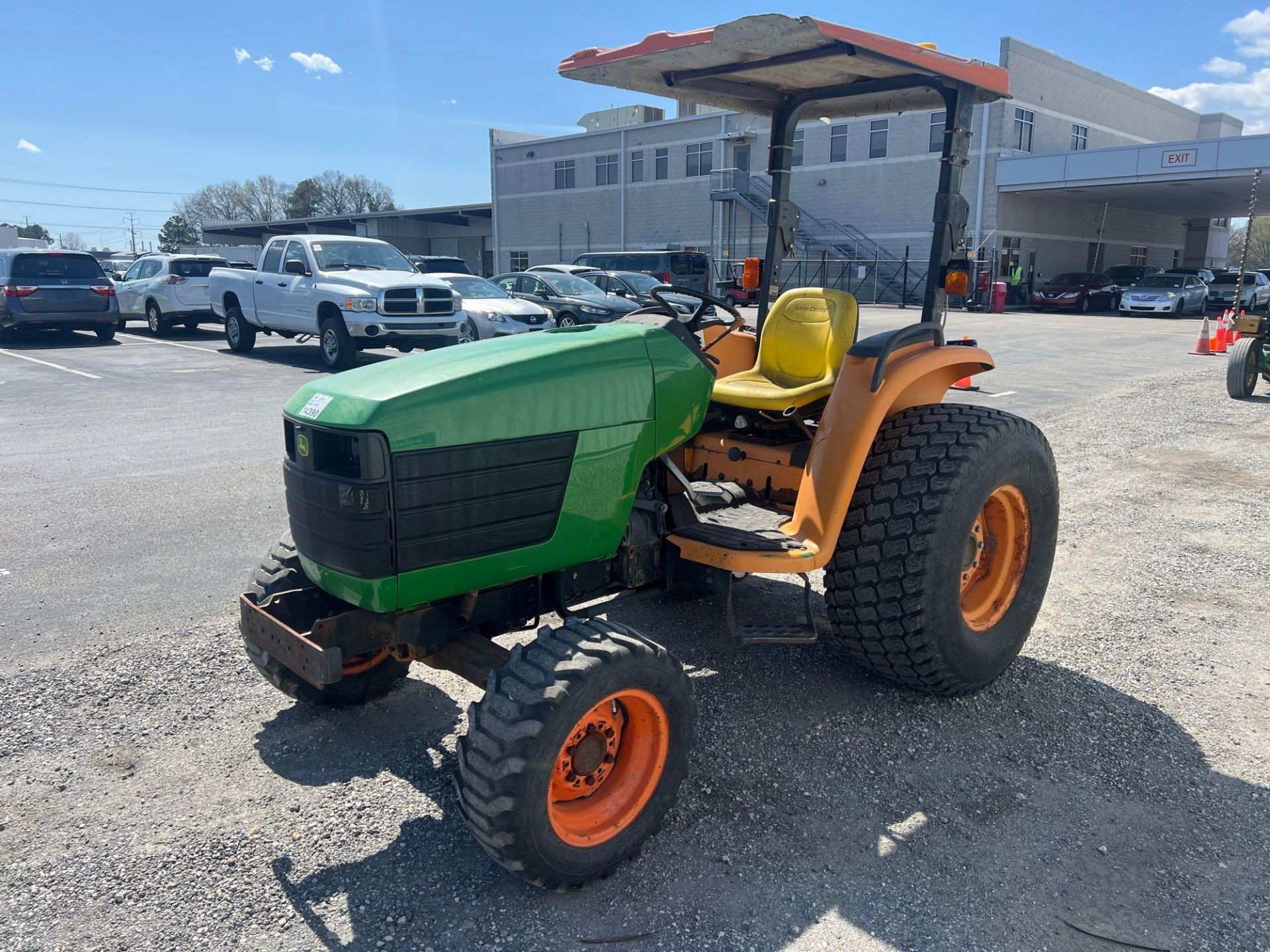 1999 John Deere 4500 Tractor - Image 2 of 16