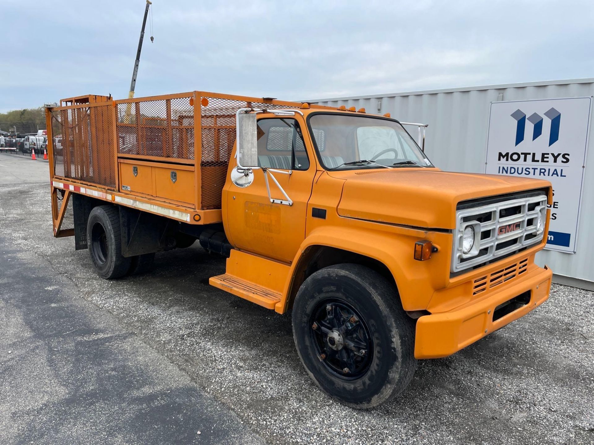 1988 GMC 7000 Safety Cone Truck