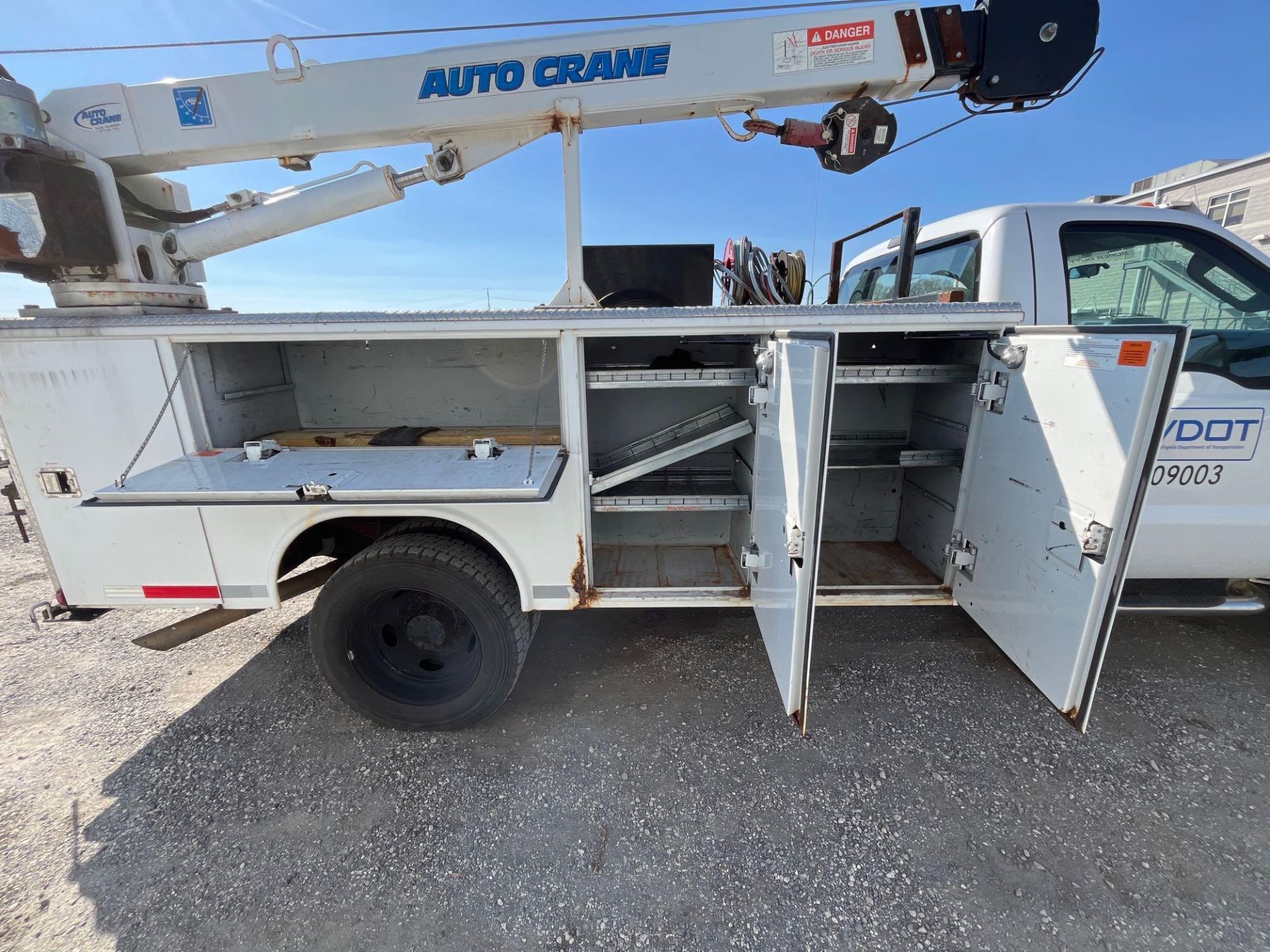 2008 Ford F450 Utility Body 4WD Crane Truck - Image 16 of 27