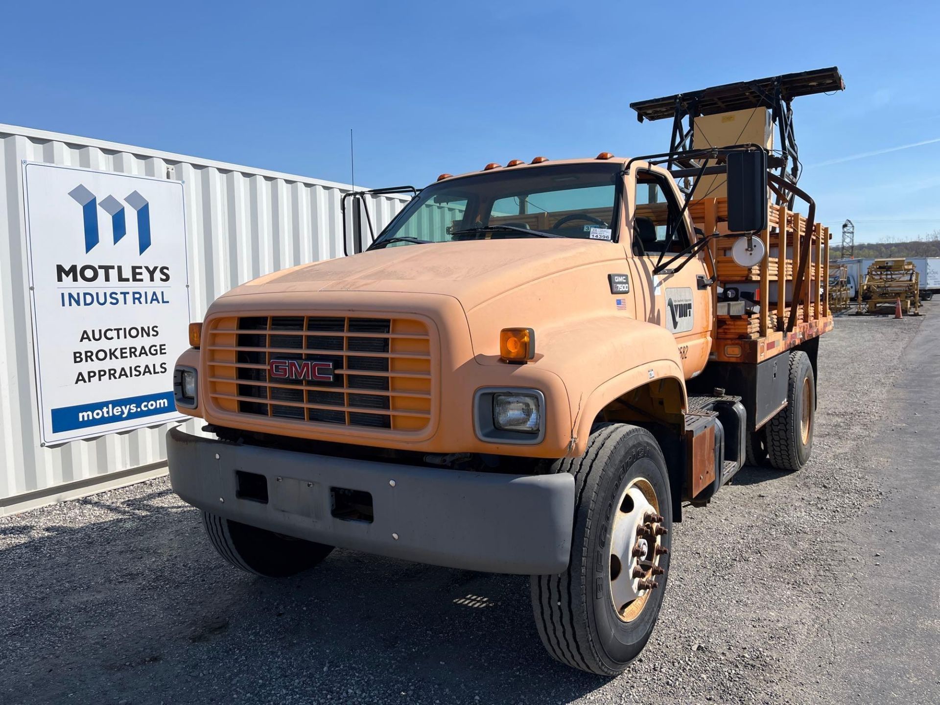 1998 GMC 7500 Crash Cushion Truck