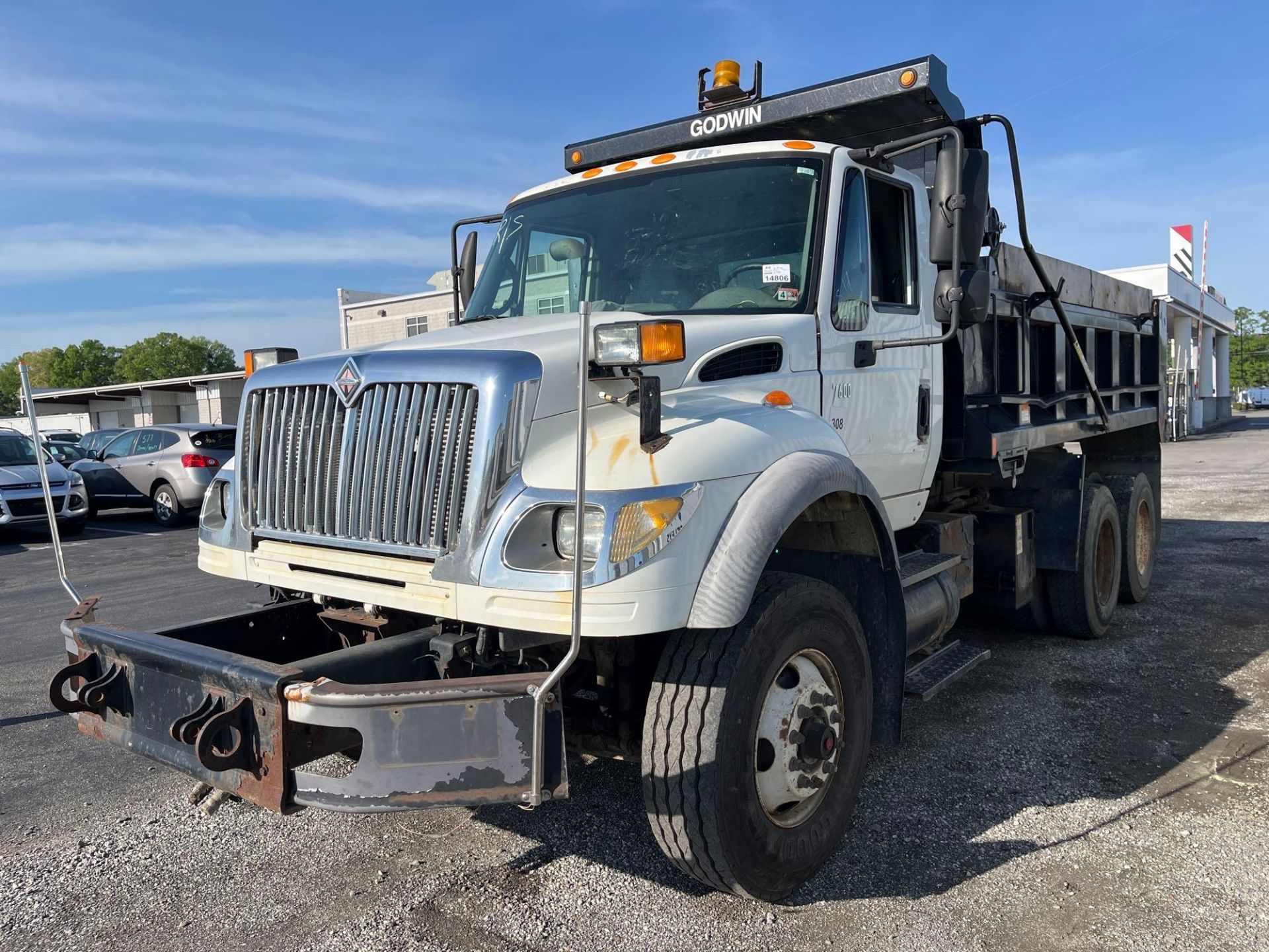 2006 International Workstar 7600 Dump Truck - Image 4 of 26