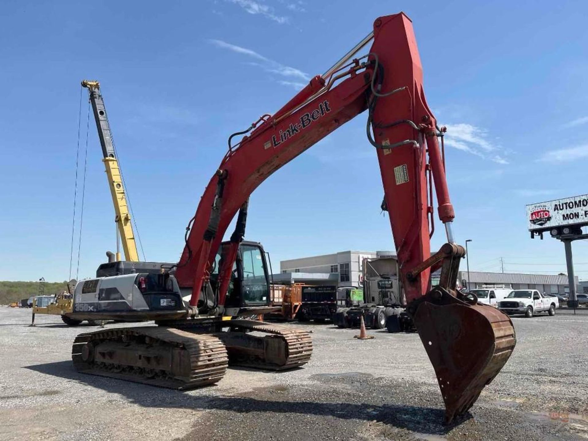 2012 Link Belt 350X3 Excavator - Image 9 of 32