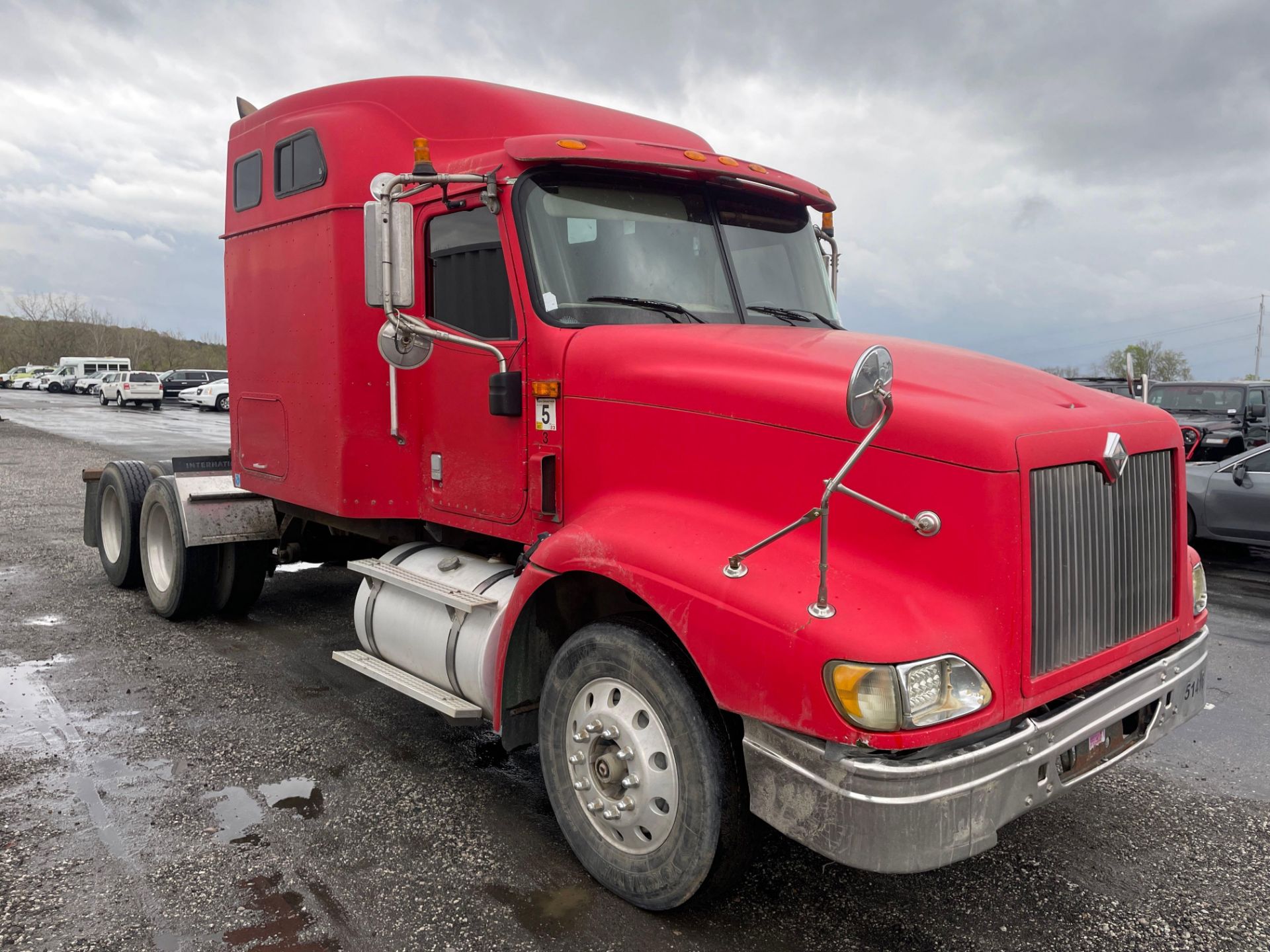 2005 International 9400 Sleeper Road Tractor - Image 4 of 26