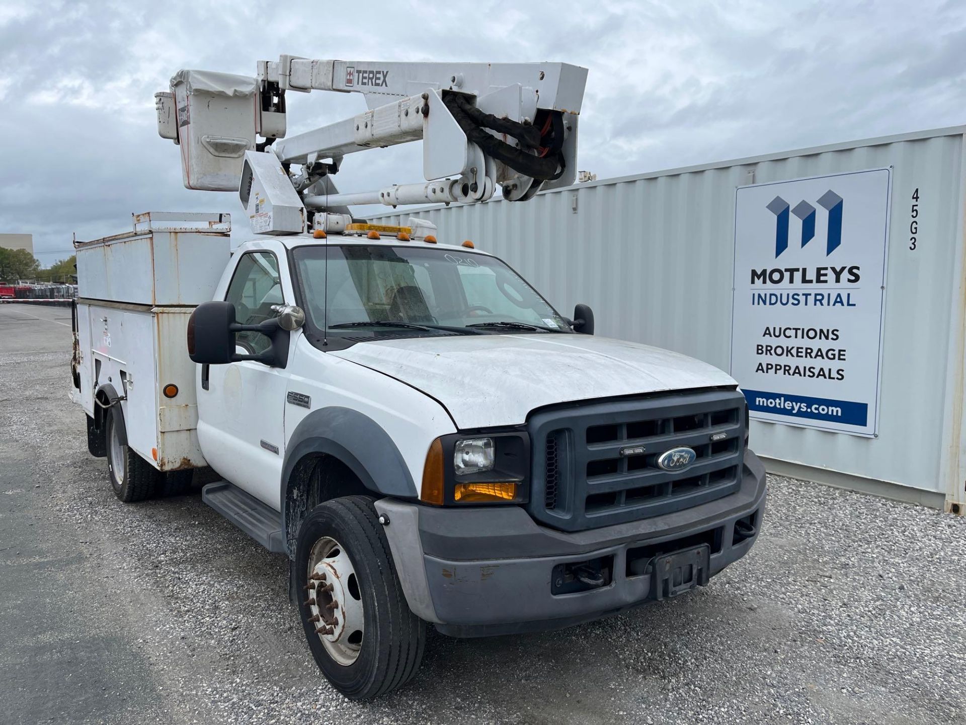 2007 Ford F550 Bucket Truck