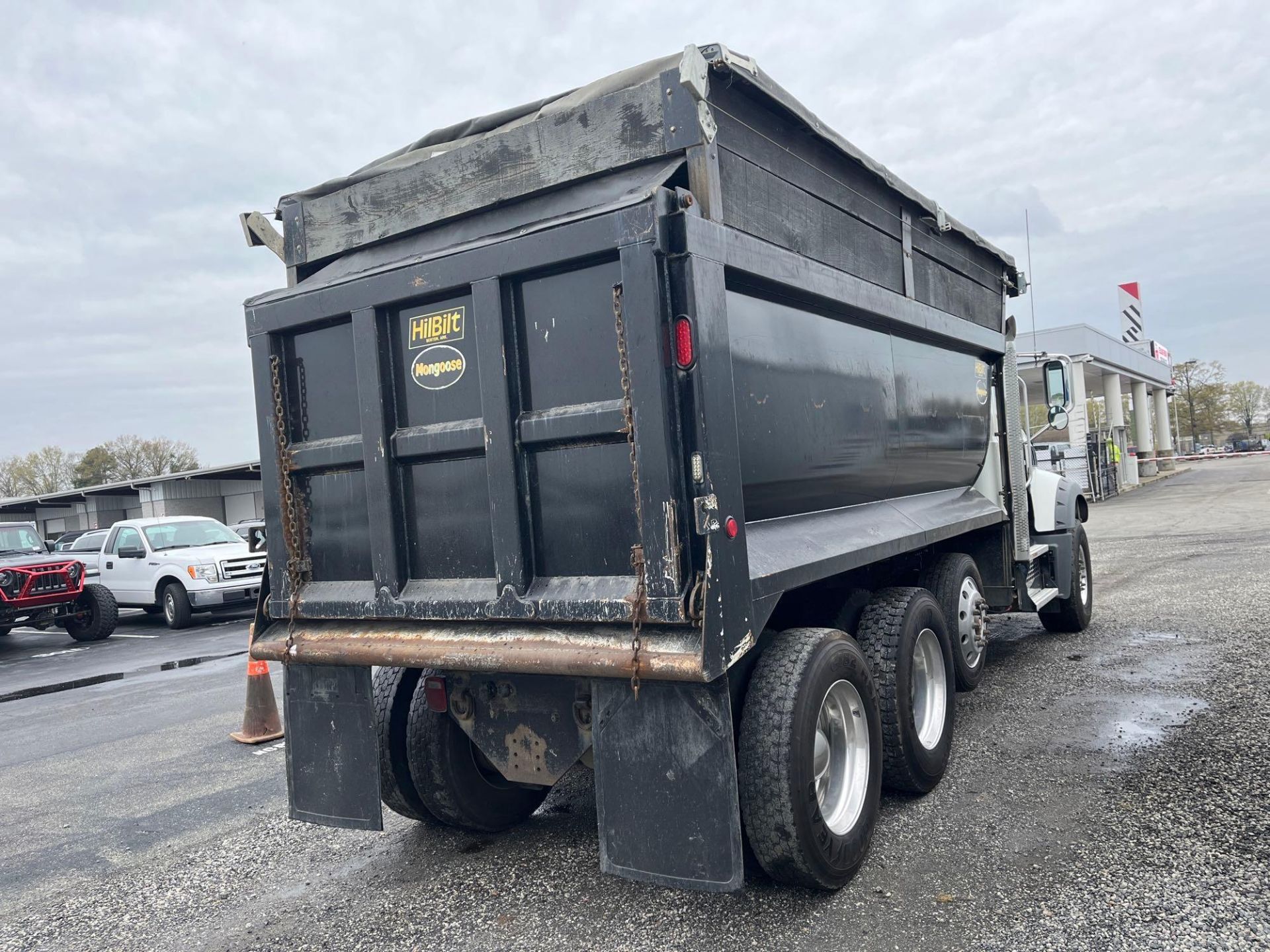 2020 Mack Granite GR64F Tri-Axle Dump Truck - Image 3 of 23