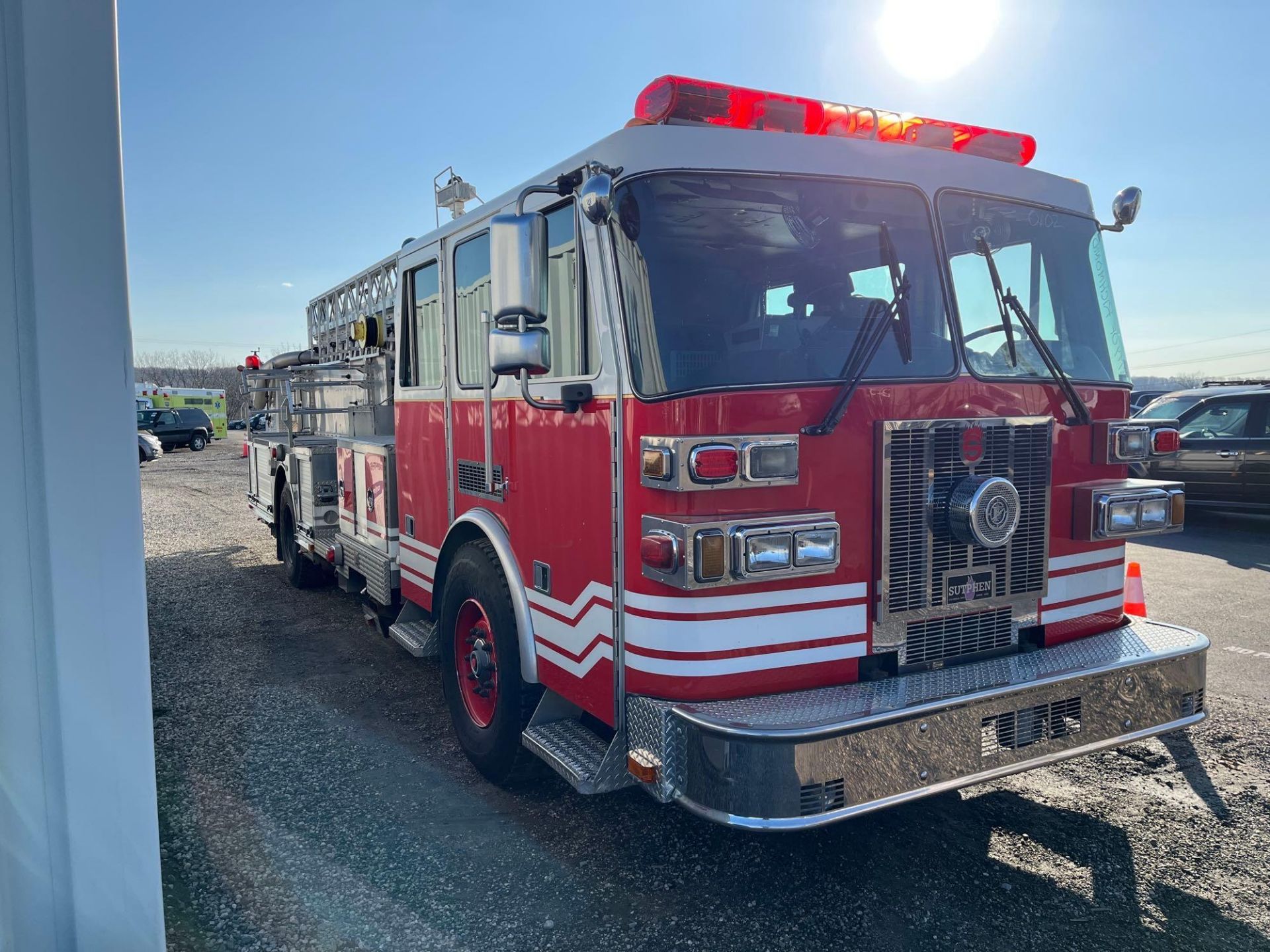 2008 Sutphen Ladder Firetruck - Image 4 of 28