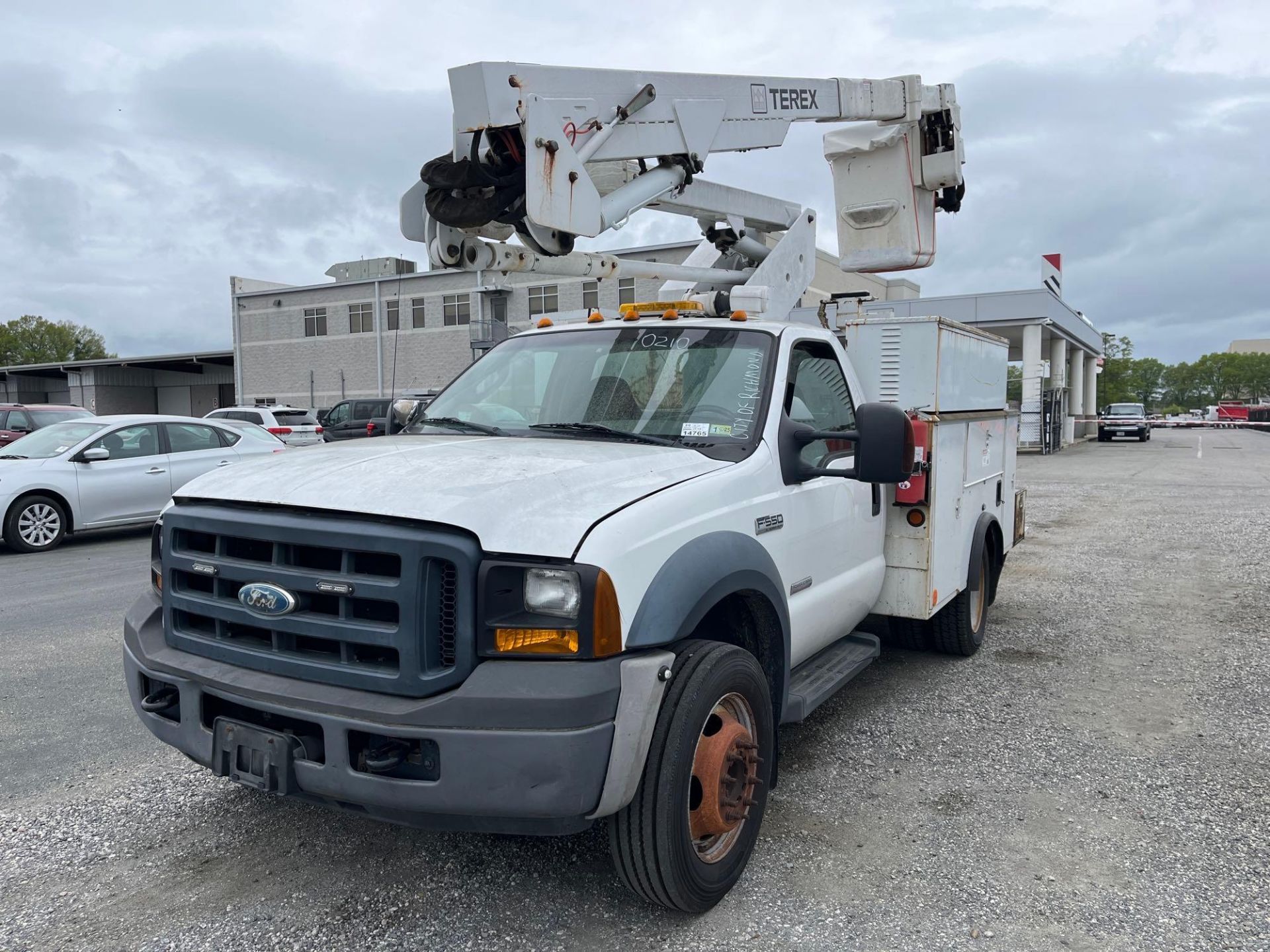 2007 Ford F550 Bucket Truck - Image 4 of 27