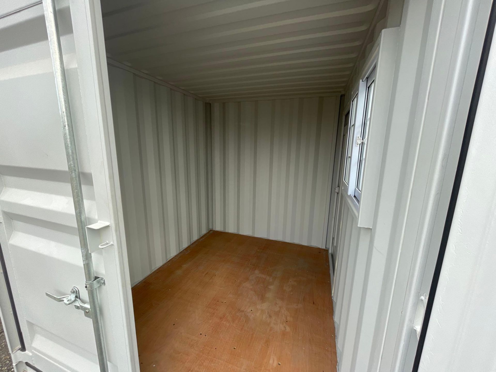 2023 9' Container - Image 5 of 9