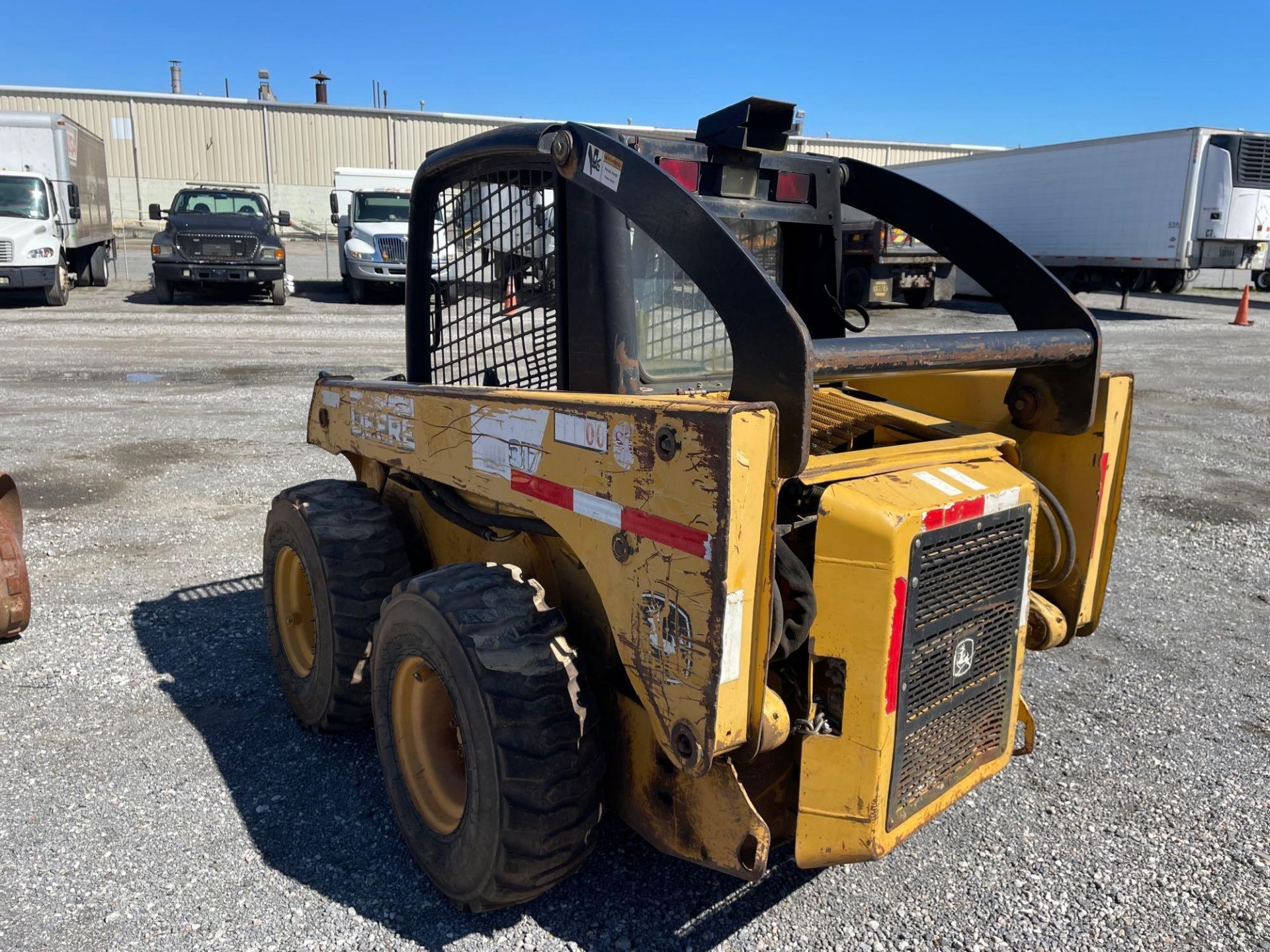 2004 John Deere 317 Rubber Tire Skidsteer Loader - Image 3 of 17