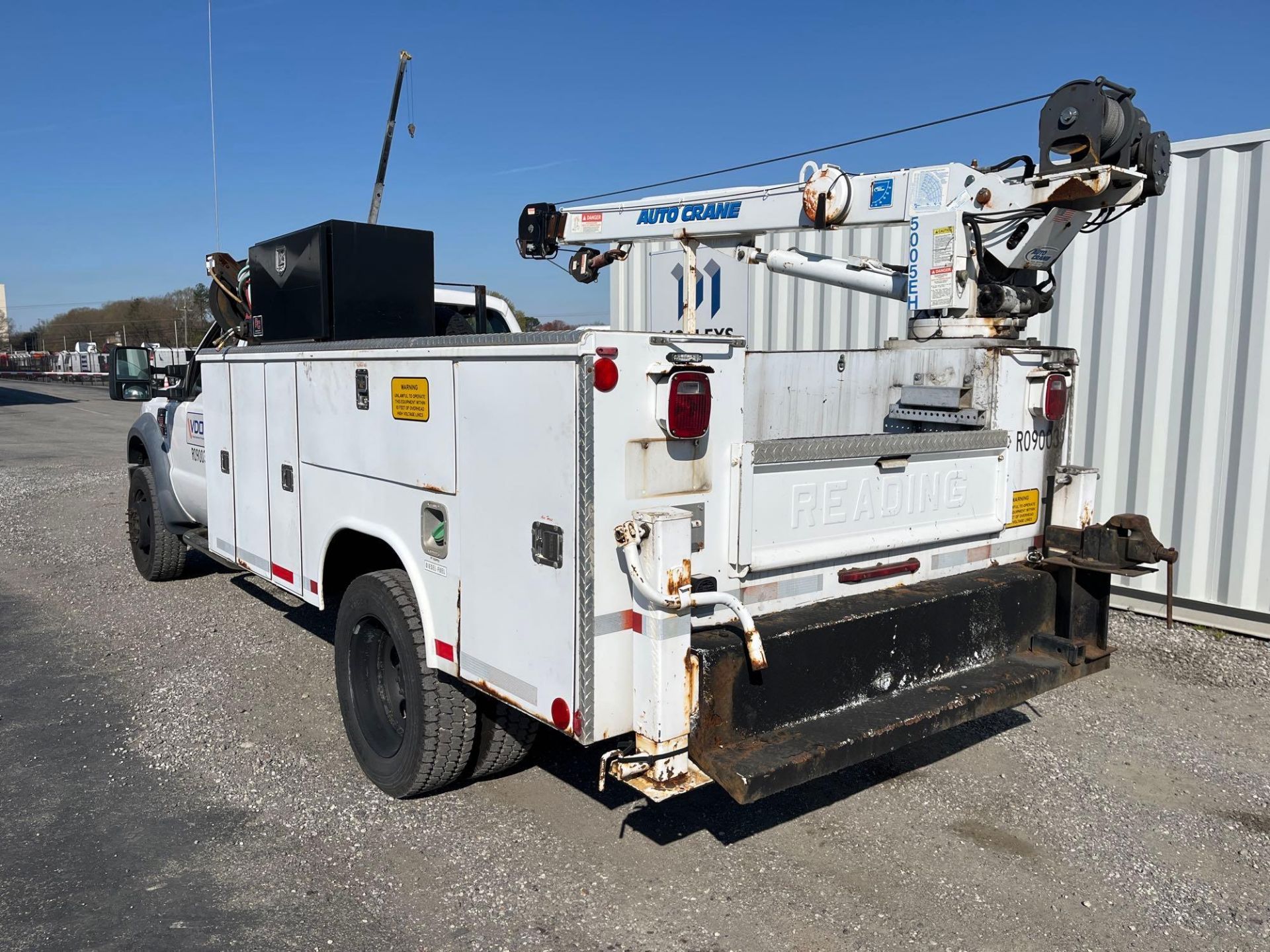 2008 Ford F450 Utility Body 4WD Crane Truck - Image 2 of 27