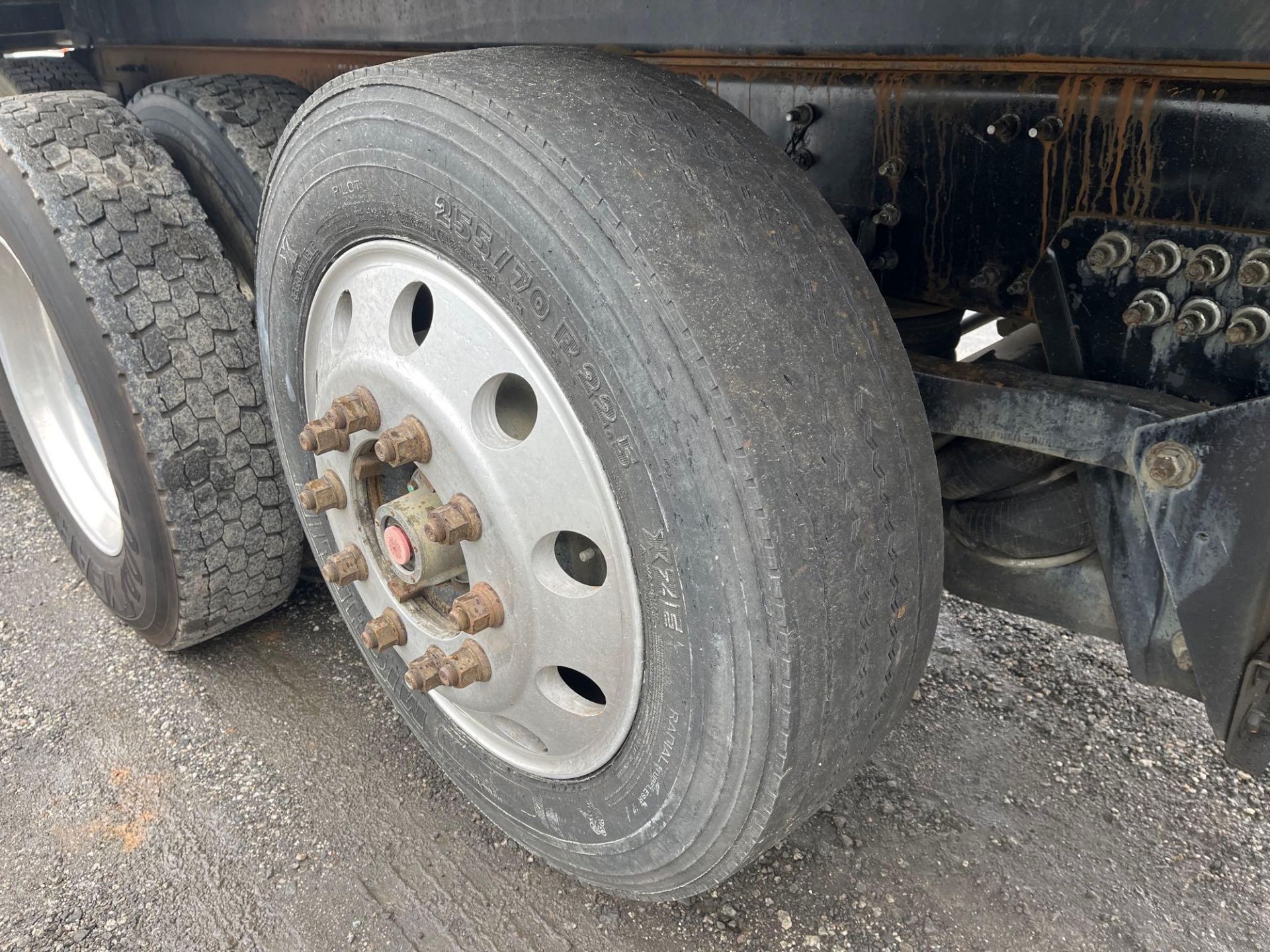 2020 Mack Granite GR64F Tri-Axle Dump Truck - Bild 22 aus 24