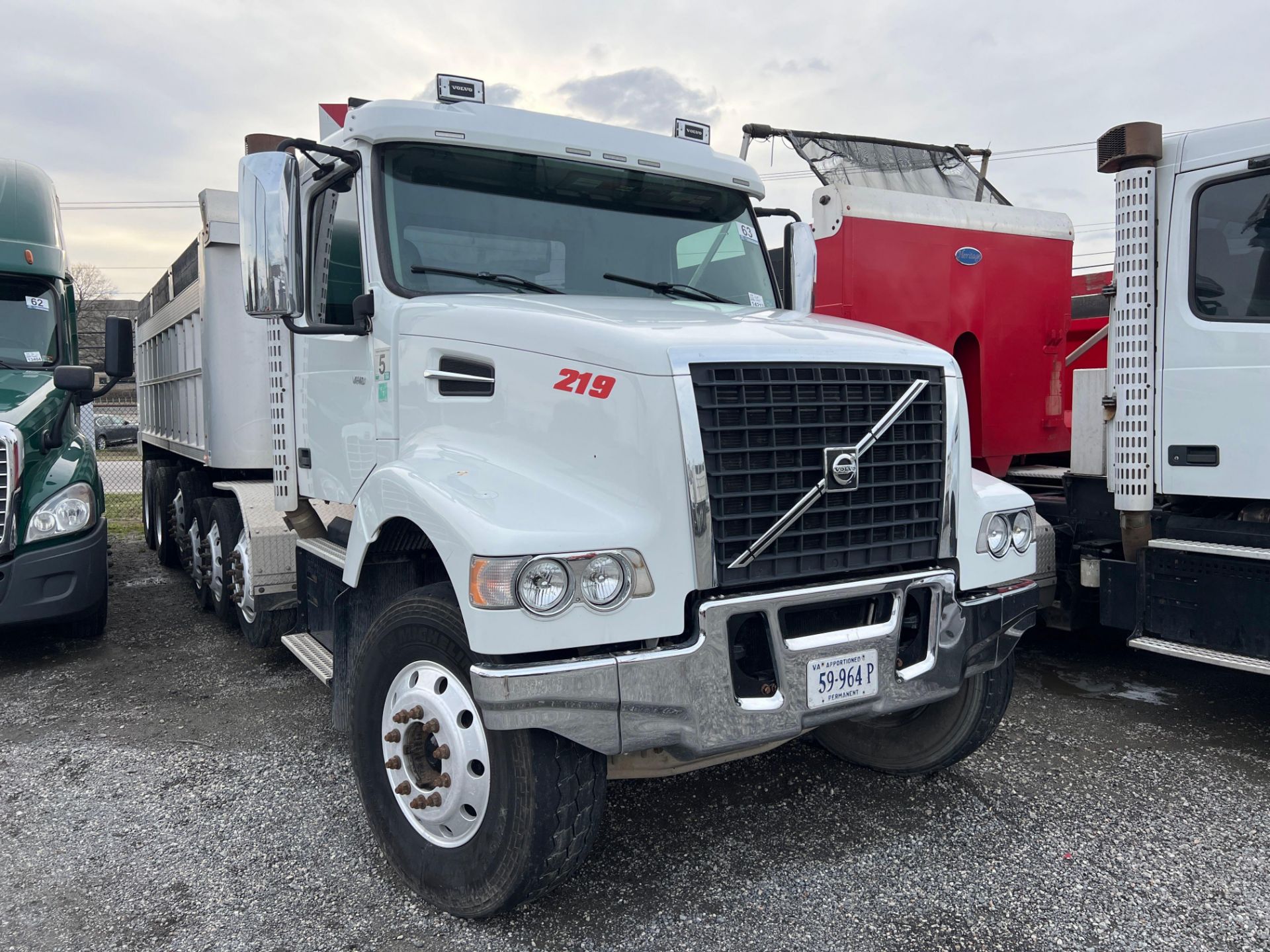 2019 Volvo VHD Centipede Dump Truck