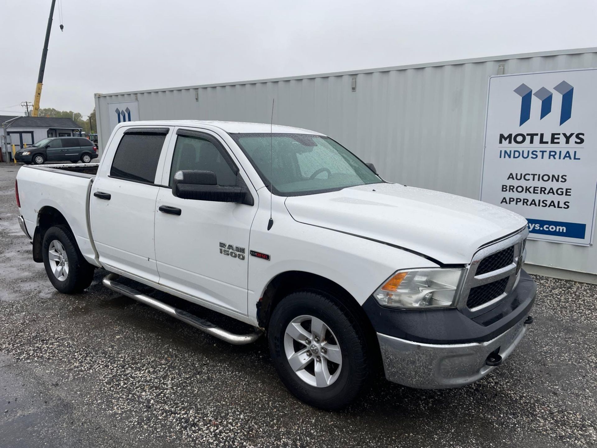 2014 Ram 1500 Crew Cab 4WDPickup Truck