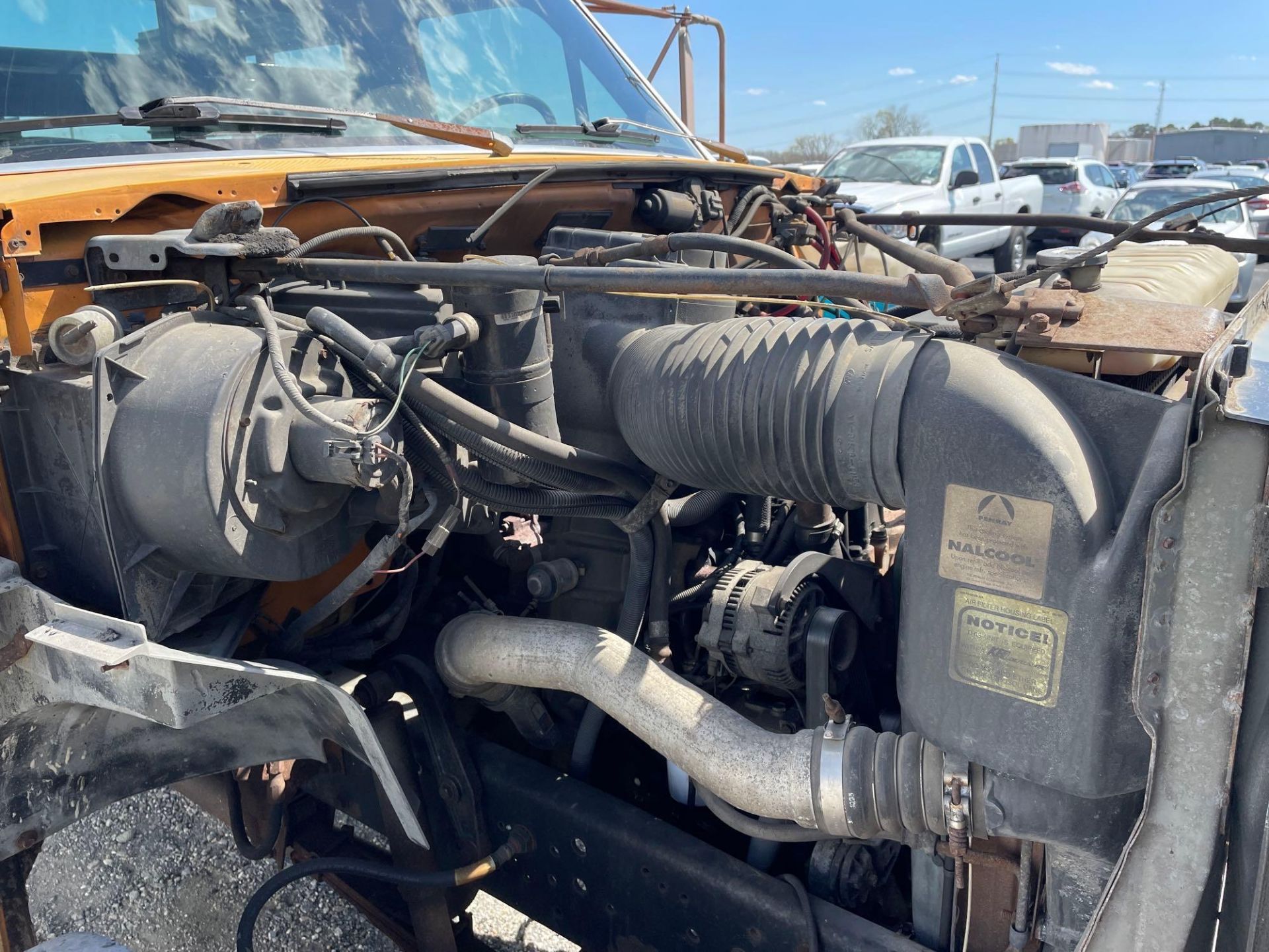 1995 Ford F800 Crash Cushion Truck - Image 19 of 24