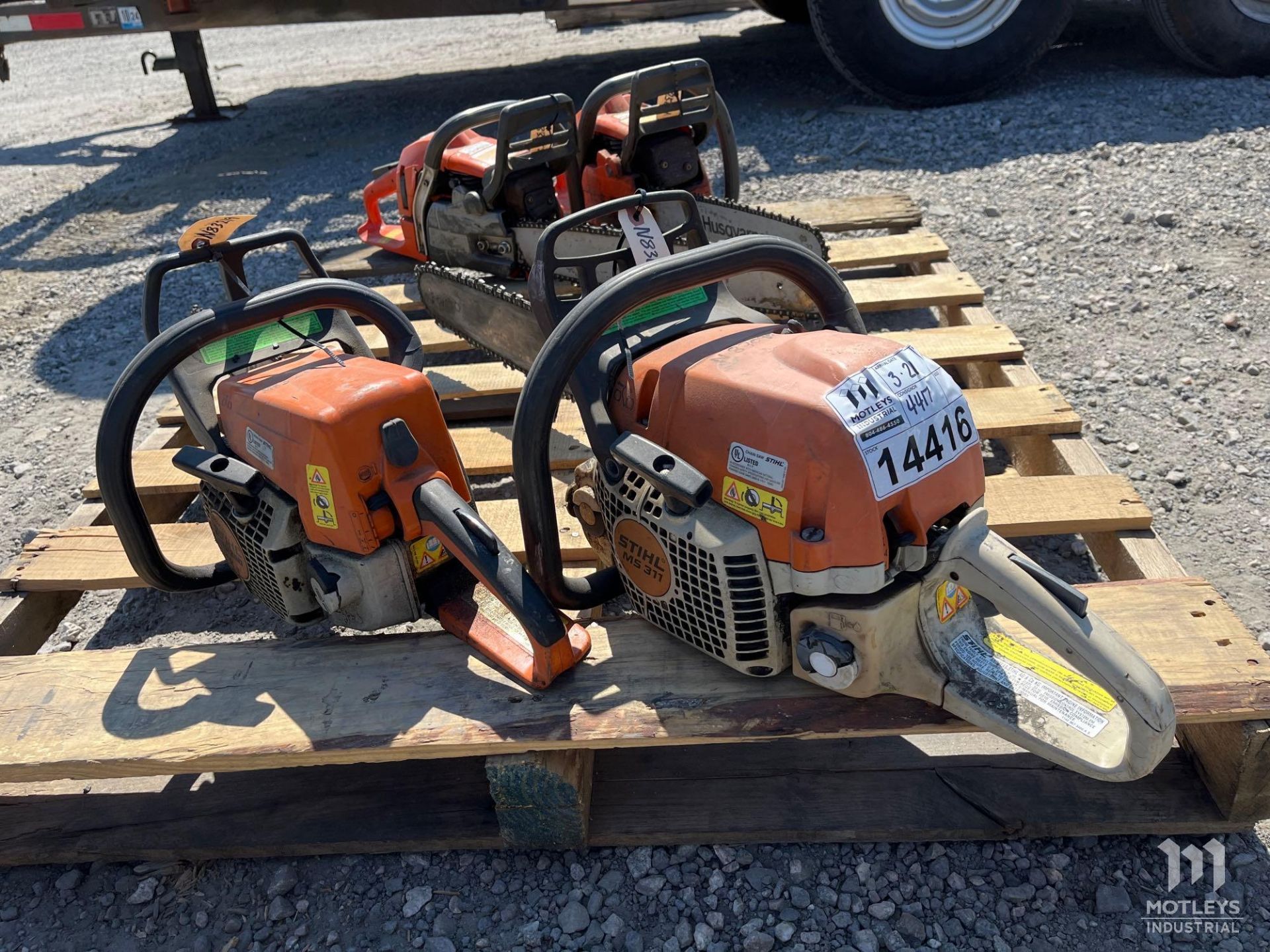 (2) Stihl MS250 Chainsaws - Image 2 of 5