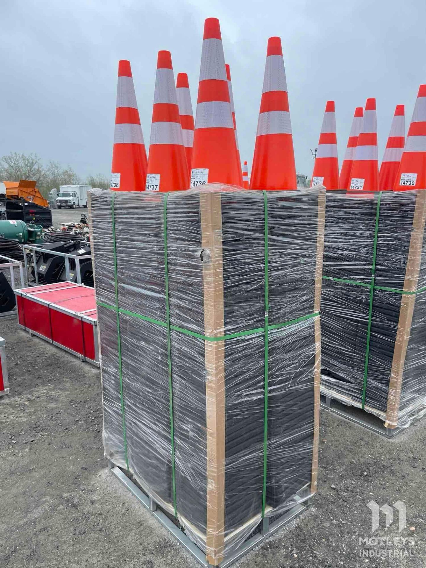 2024 Safety Highway Cones, Qty: 42 - Image 2 of 5