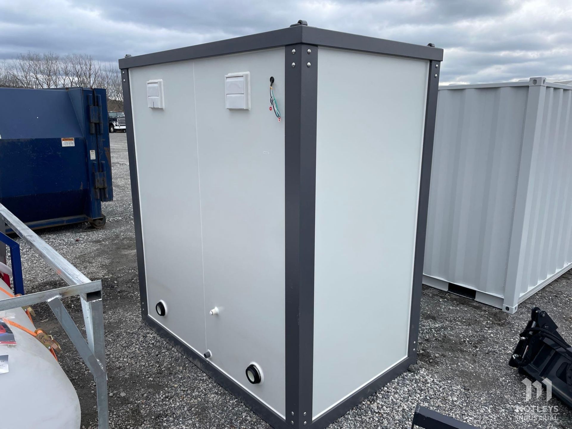 2023 Bastone 110V Portable Double Stall Toilets - Image 3 of 10