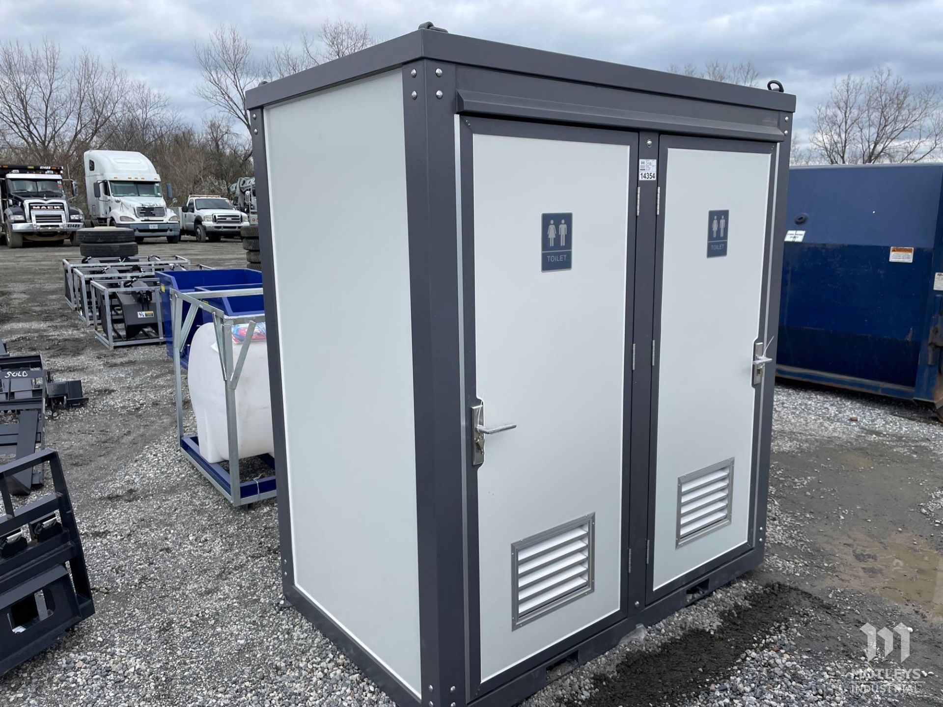 2023 Bastone 110V Portable Double Stall Toilets - Image 2 of 10