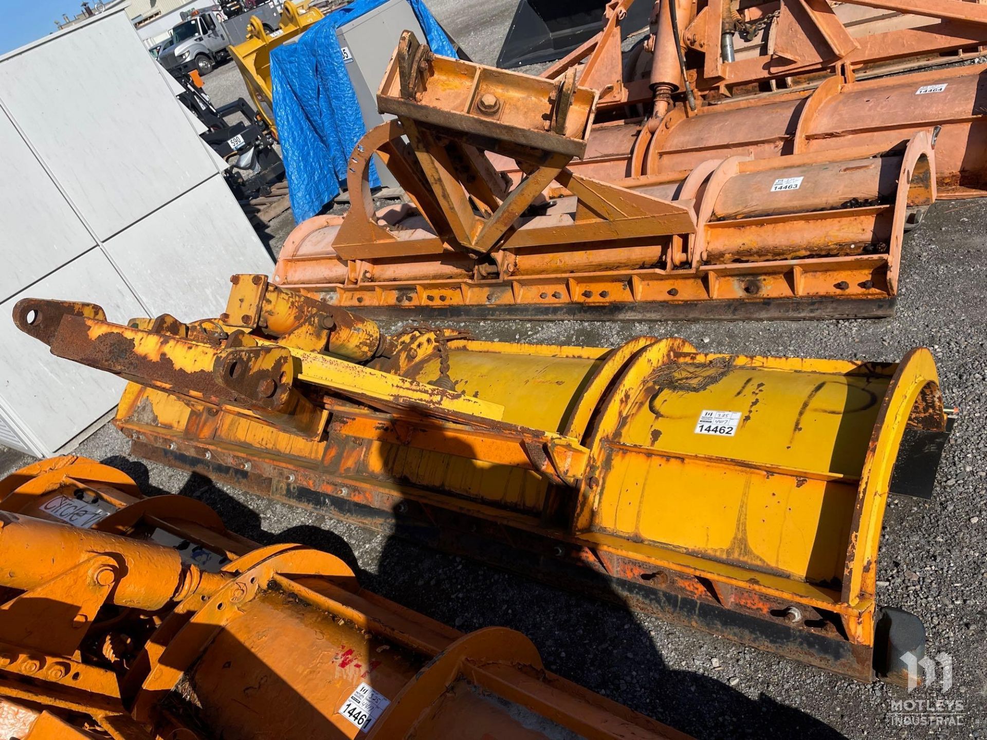 2004 Valk RV11175 Two-Way Snow Plow - Image 2 of 7