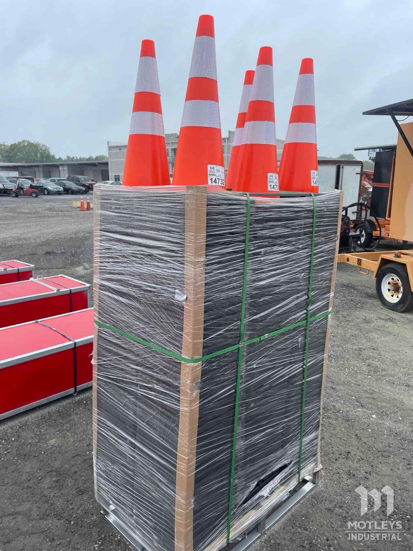 2024 Safety Highway Cones, Qty: 41 - Image 2 of 6