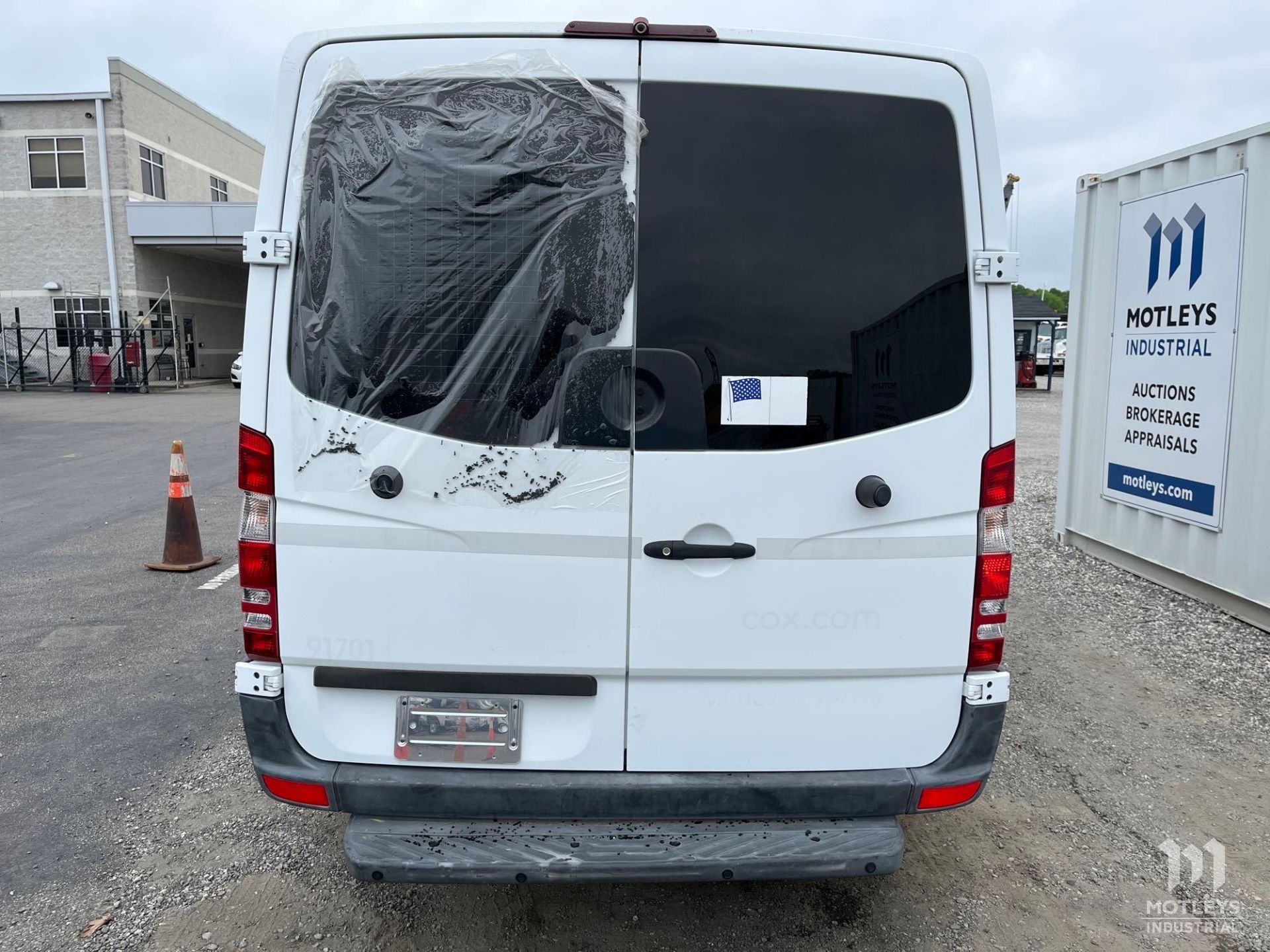 2012 Mercedes Sprinter 2500 Cargo Van - Image 11 of 22