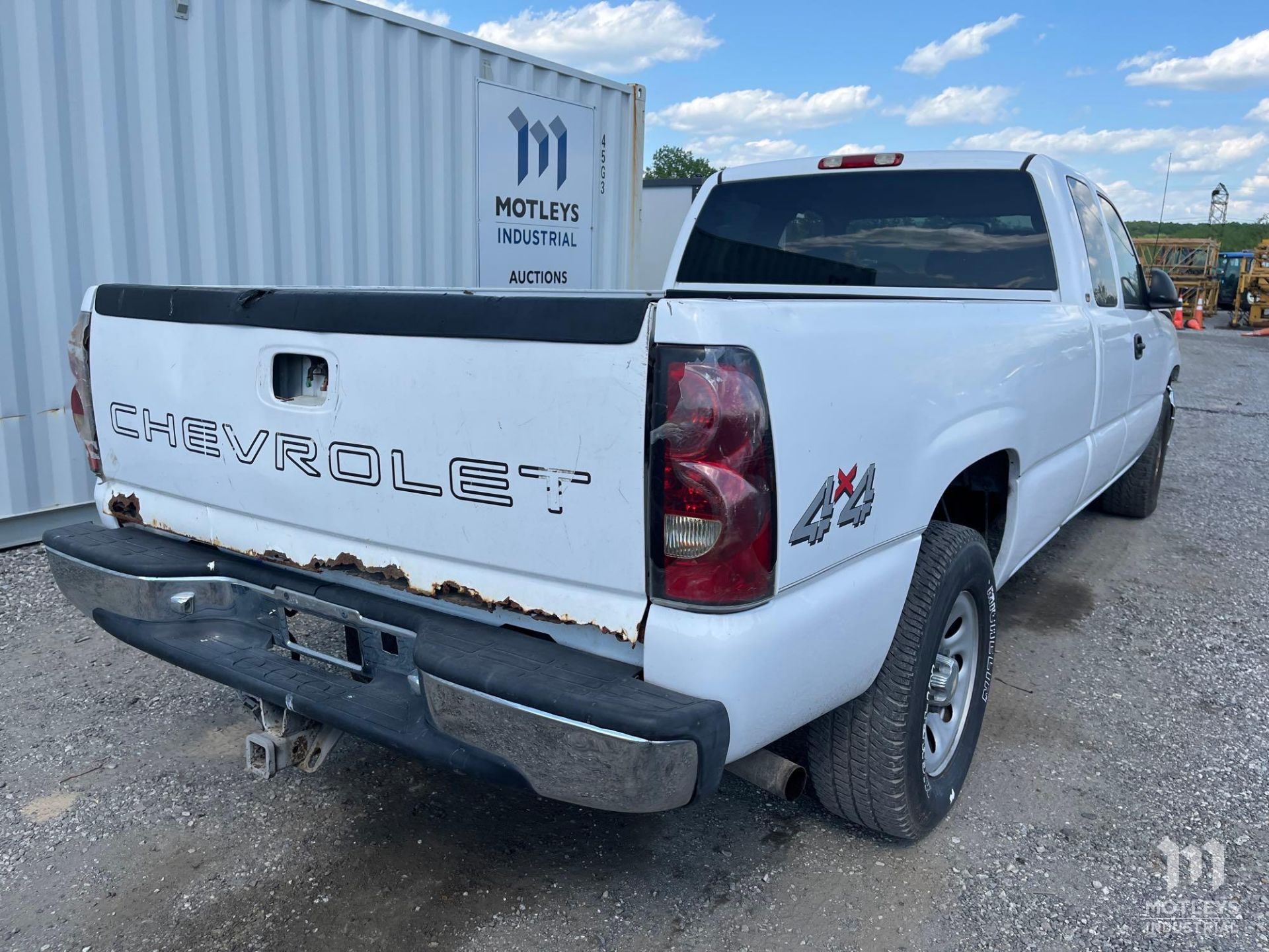 2005 Chevrolet Silverado 4x4 Pickup Truck