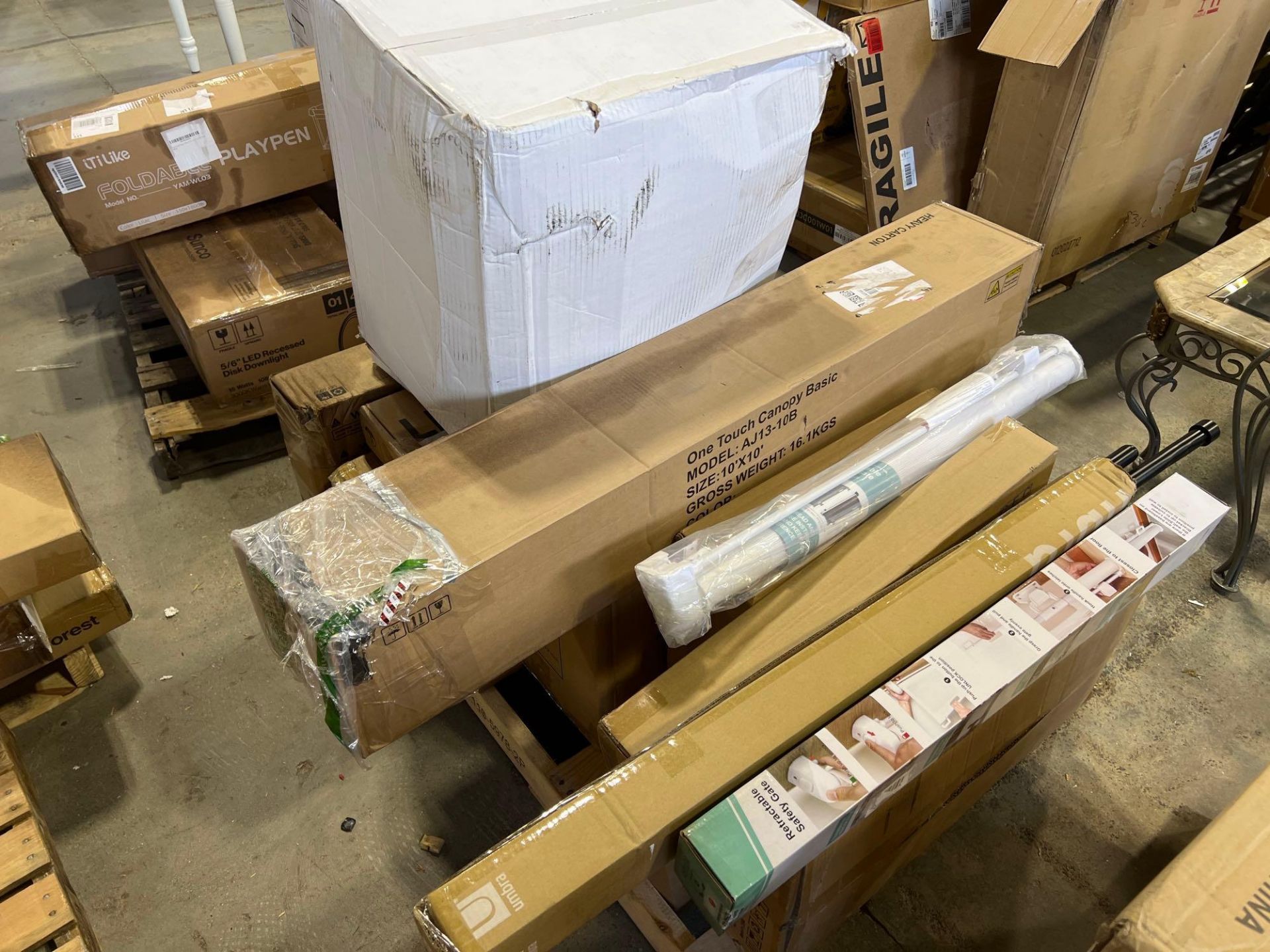 Pallet of Assorted Household Items - Image 2 of 10