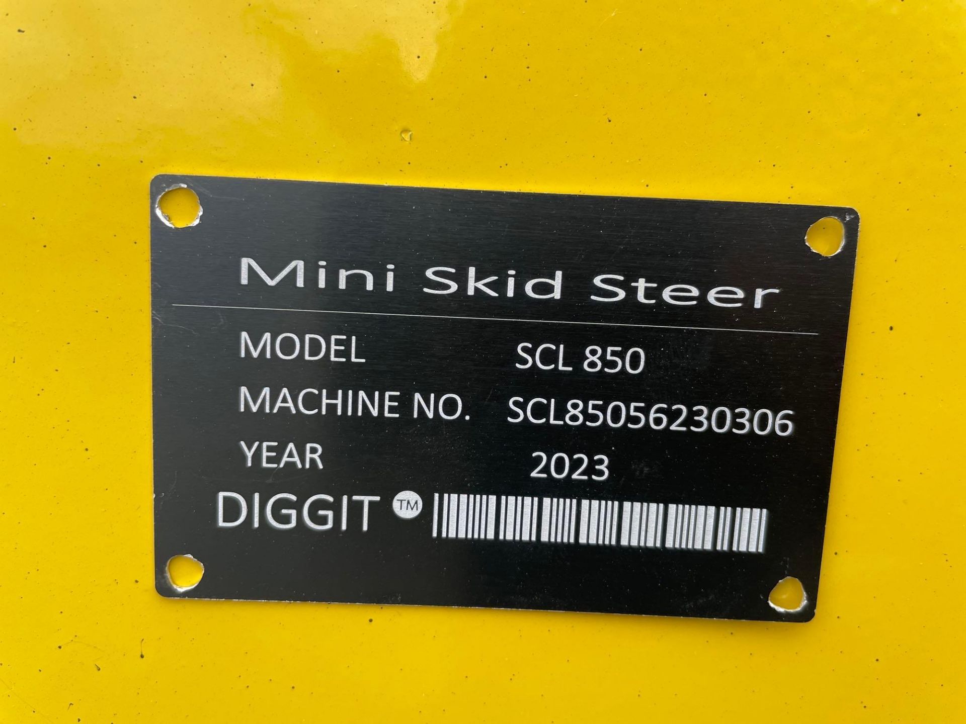 Diggit SCL850 Mini Skid Steer Loader - Image 4 of 12