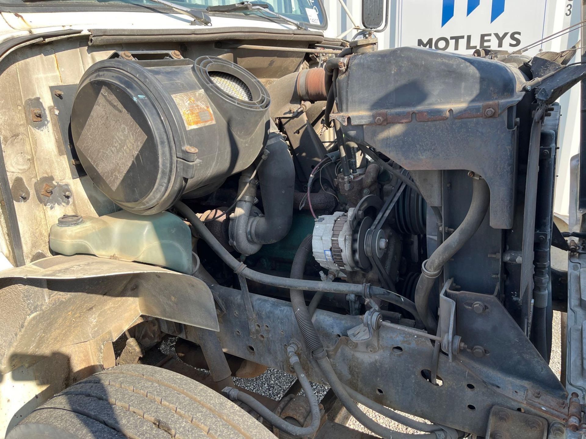 1992 International Solid Waste Truck - Image 19 of 25