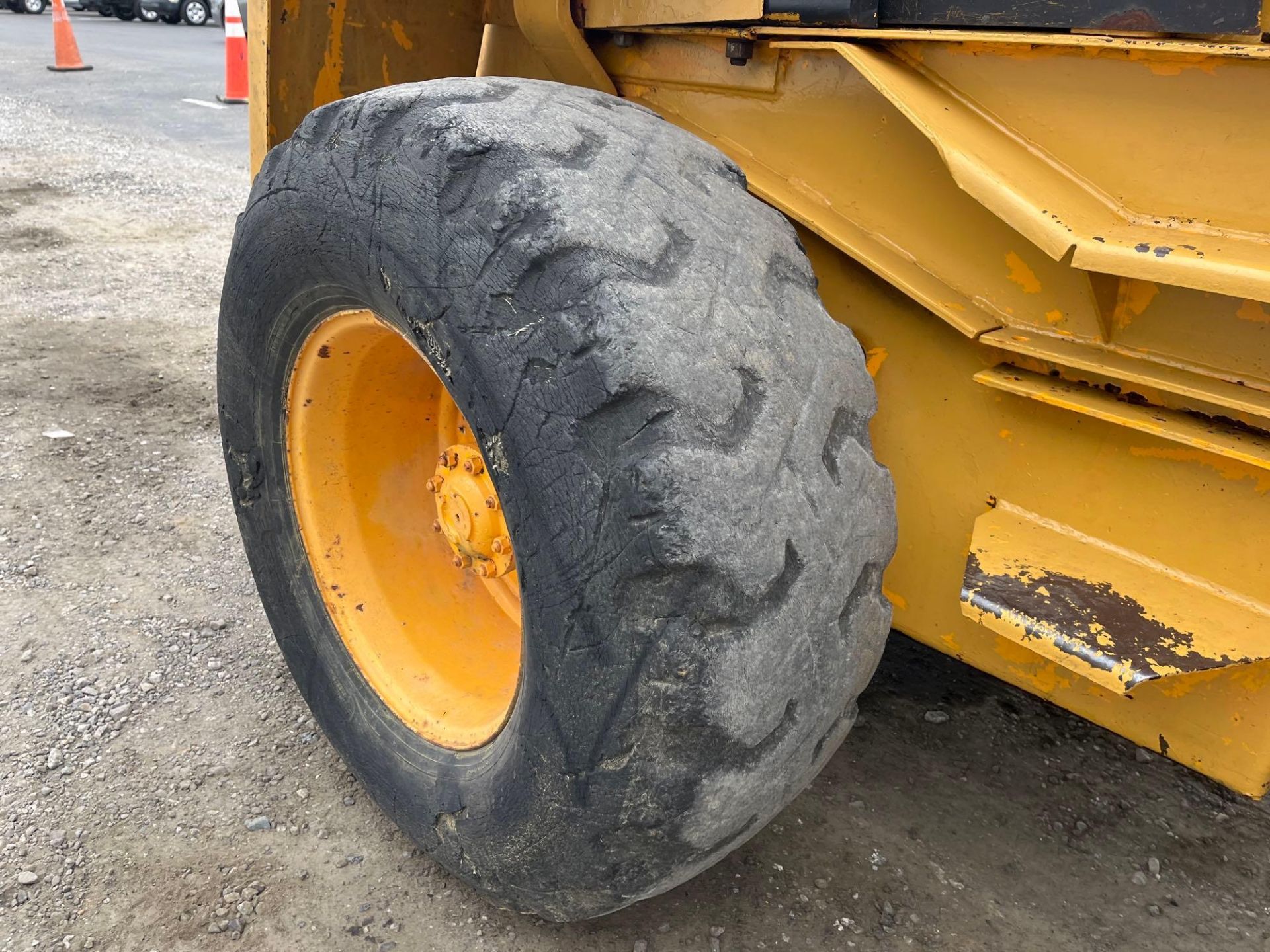 Owatonna Wheel Loader - Image 16 of 19