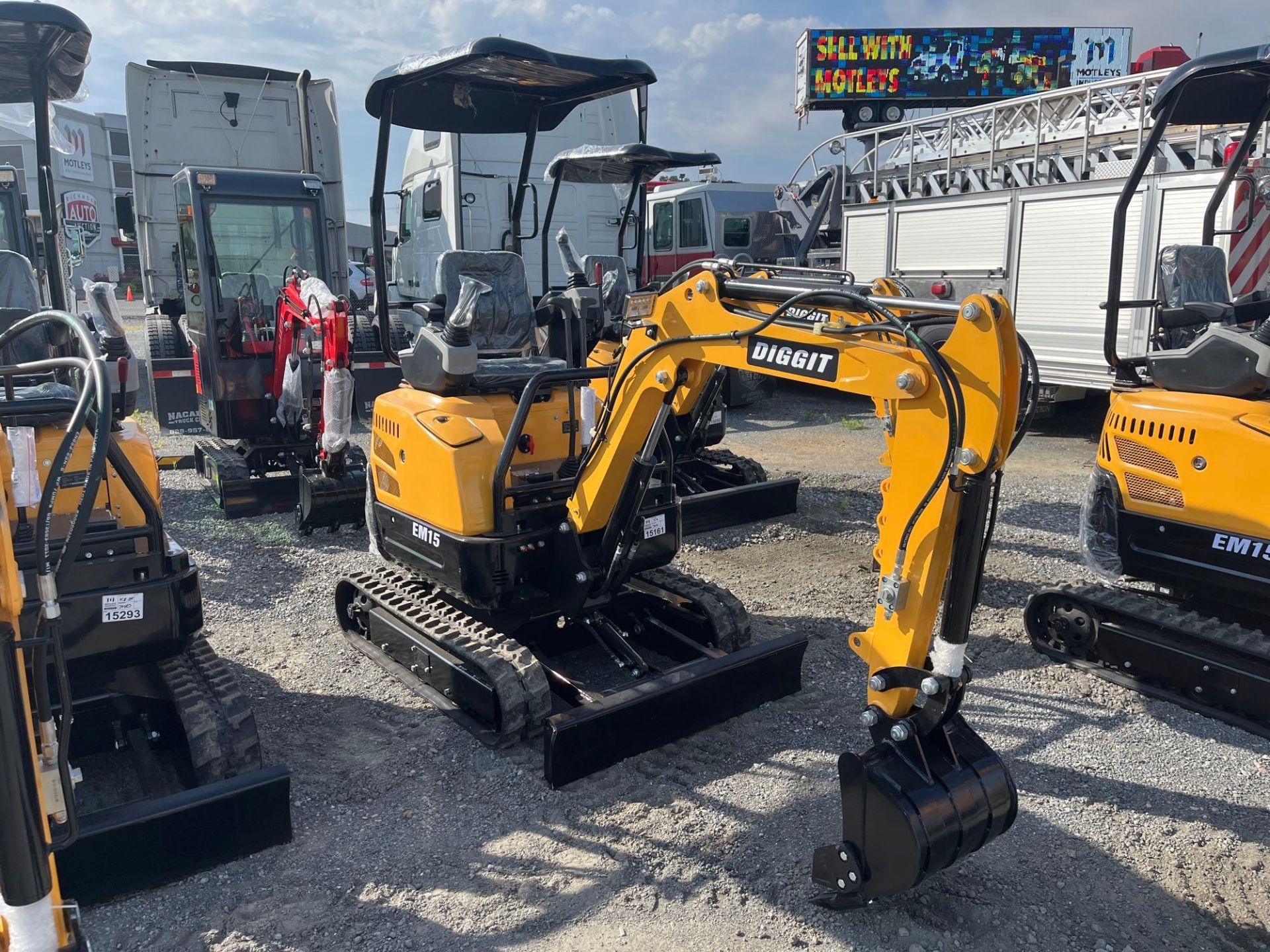 Diggit EM15 Crawler Excavator