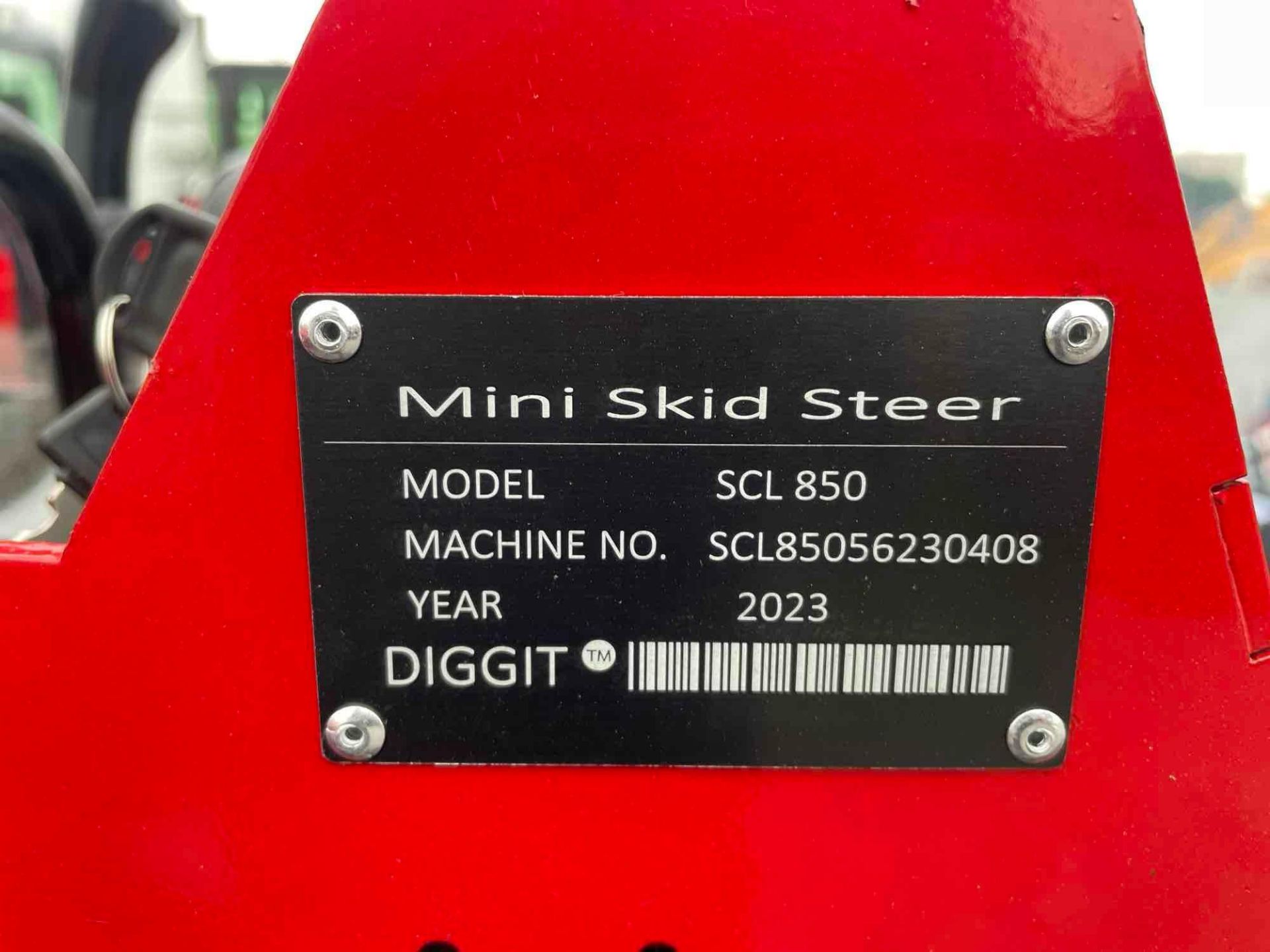 Diggit SCL850 Mini Skid Steer Loader - Image 5 of 14