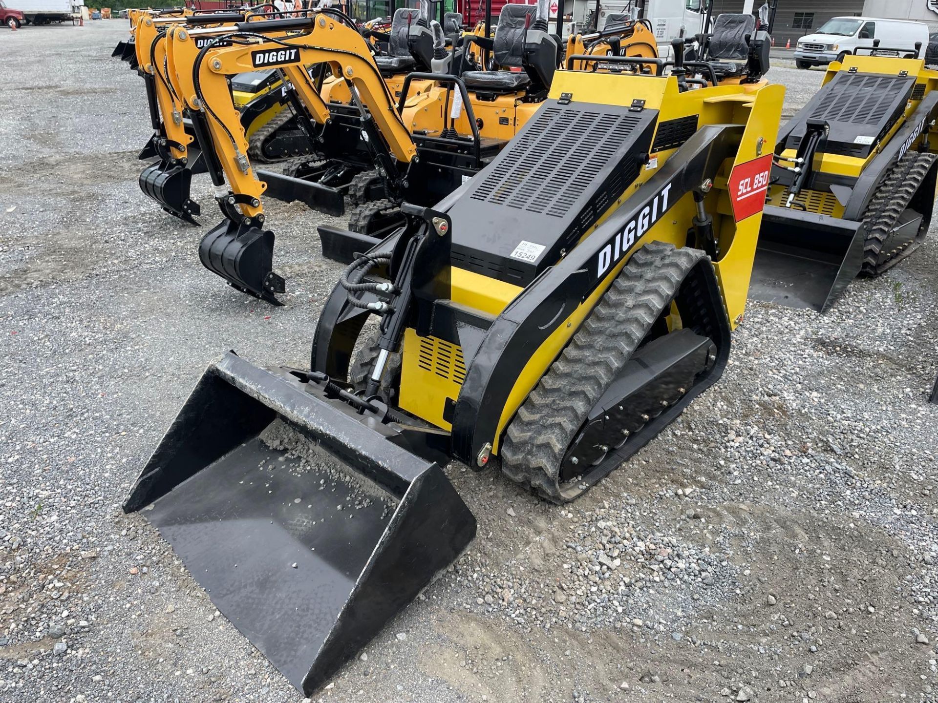 Diggit SCL850 Mini Skid Steer Loader