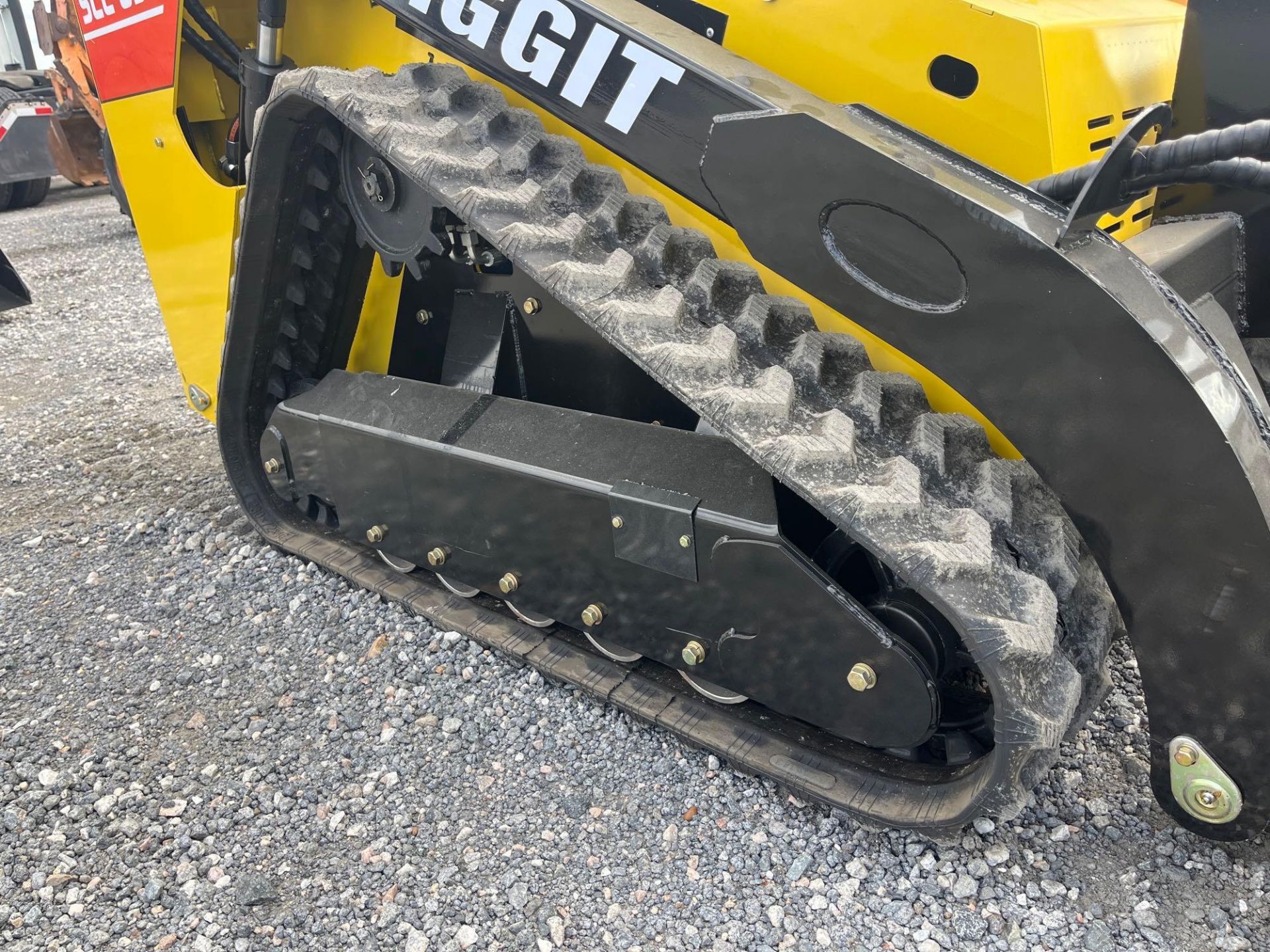 DIGGIT SCL850 Mini Skid Steer Loader - Image 14 of 15