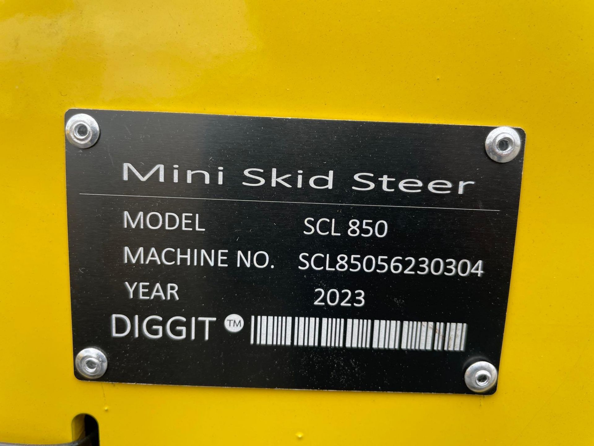Diggit SCL850 Mini Skid Steer Loader - Image 5 of 11
