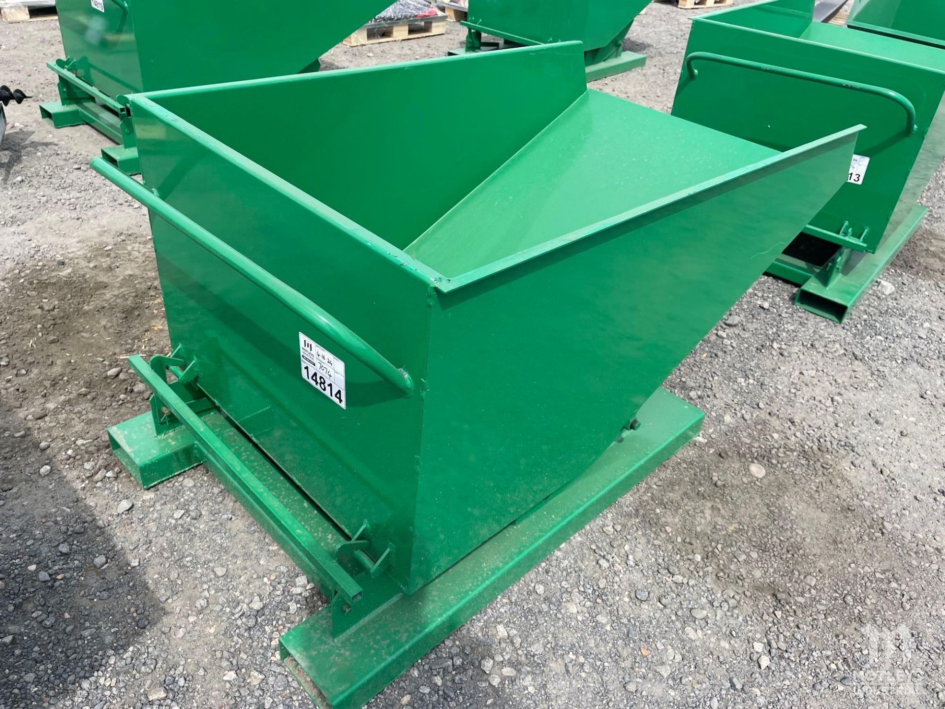 TG50 Carbon Steel Turnover Box / Hopper