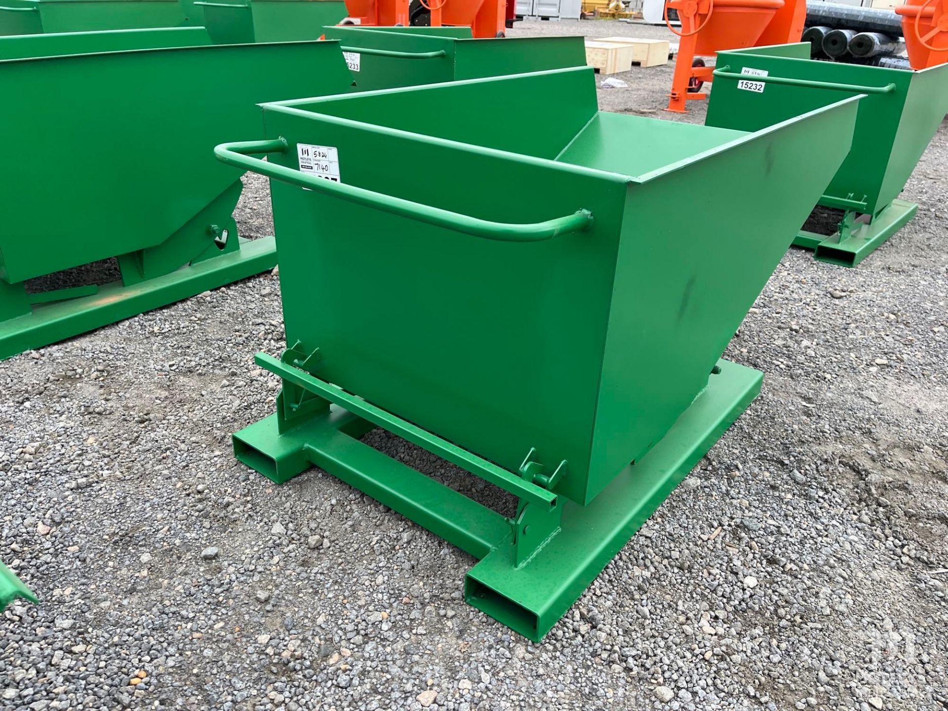 Diggit TG50 Carbon Steel Turnover Box / Hopper