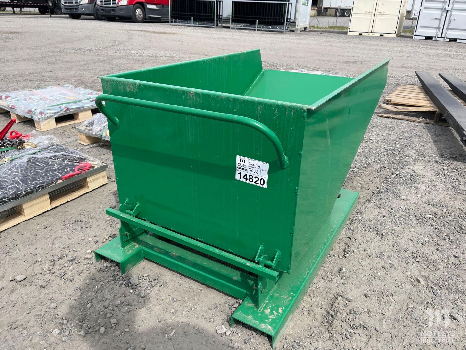 TG50 Carbon Steel Turnover Box / Hopper