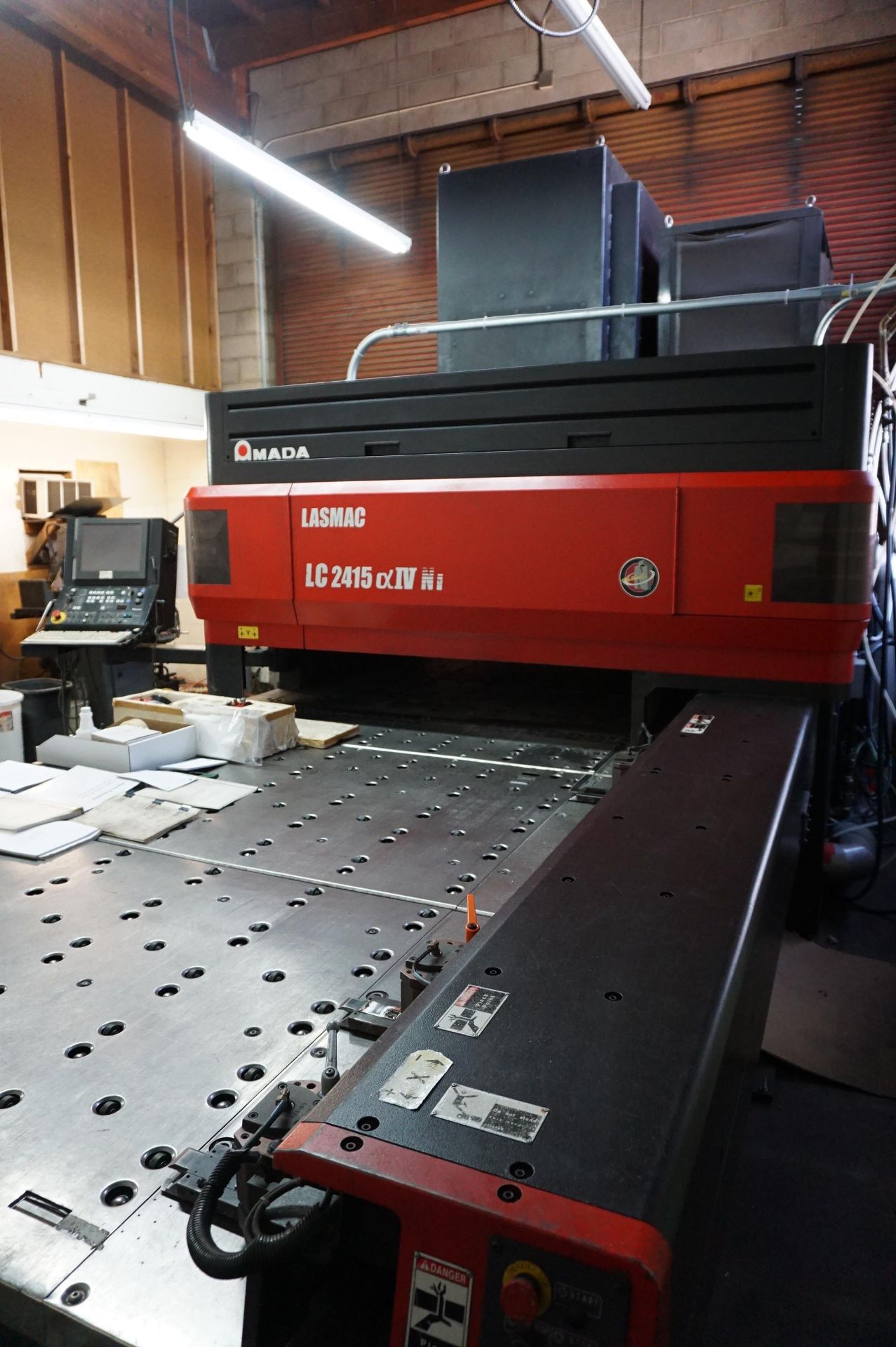 2008 AMADA LASMAC LC2415A4NT LASER S/N 45581284, 2000W LASER WITH AMADA FANUC CONTROL OSCILLATOR - Image 3 of 20