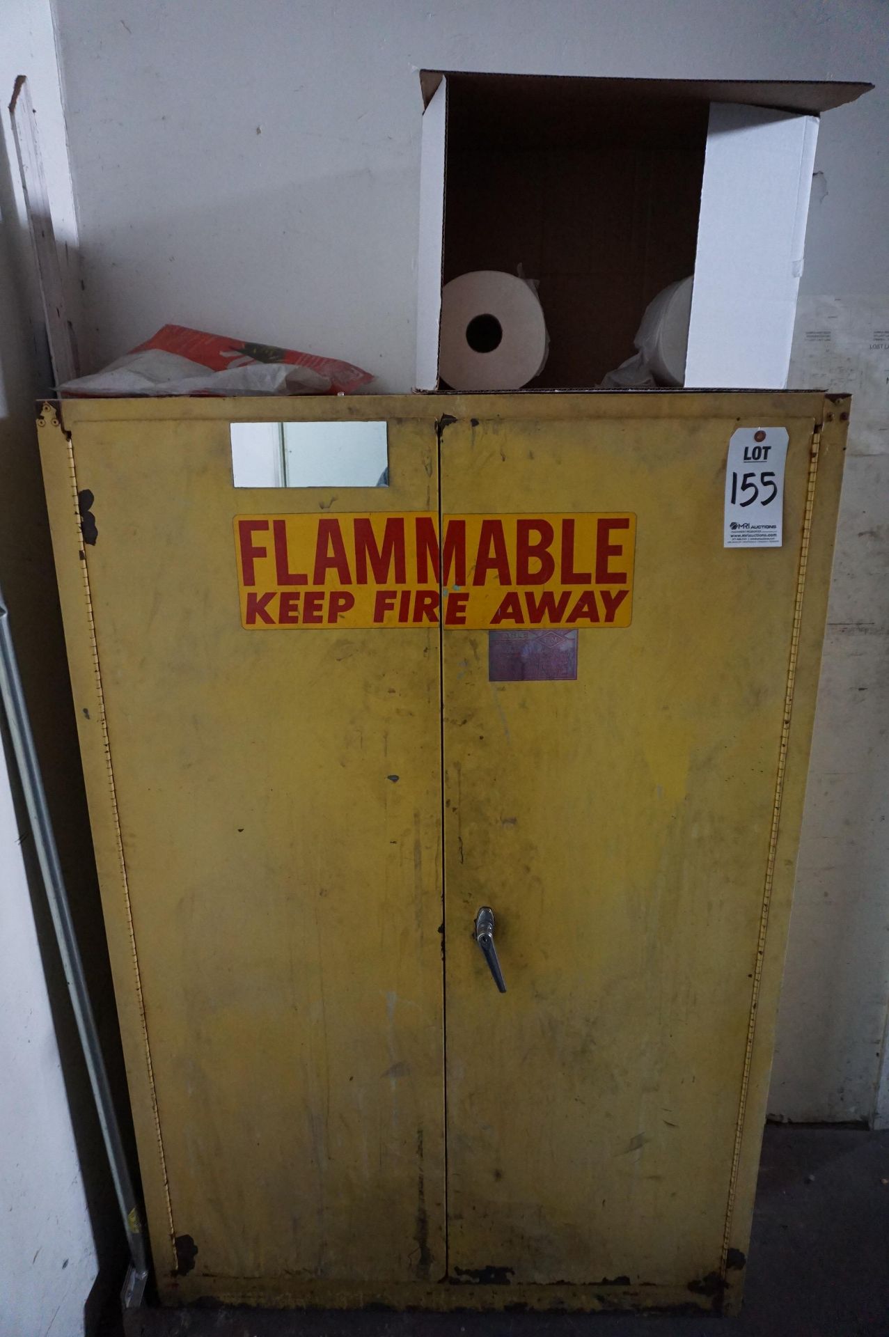 EAGLE FLAMMABLE STORAGE CABINET MODEL 4510 45 GAL