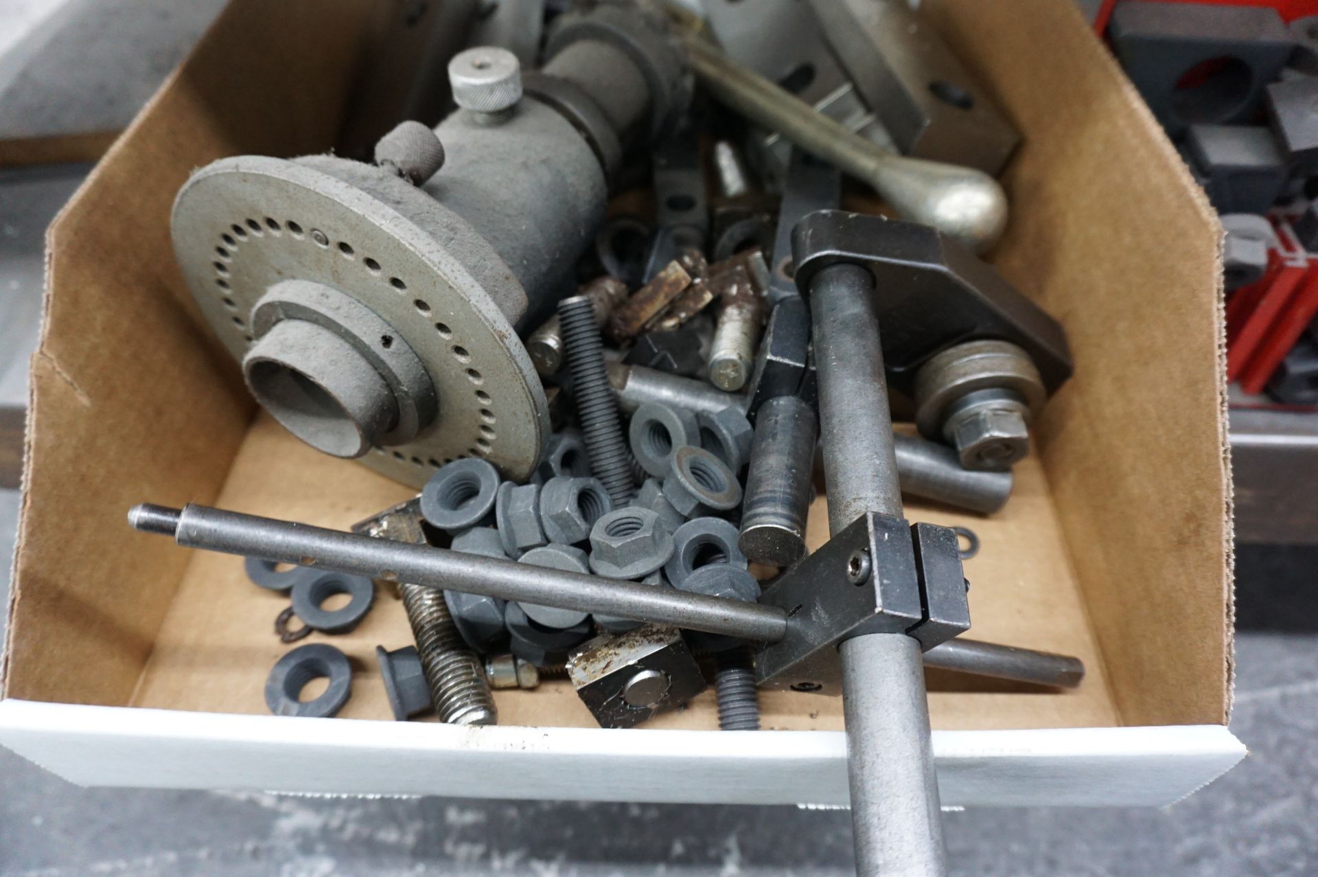 LOT TO INCLUDE: MISC. WORKHOLDING HARDWARE, VISE JAWS, VISE STOPS, TELESCOPING COLLET SPIN INDEX - Image 3 of 4